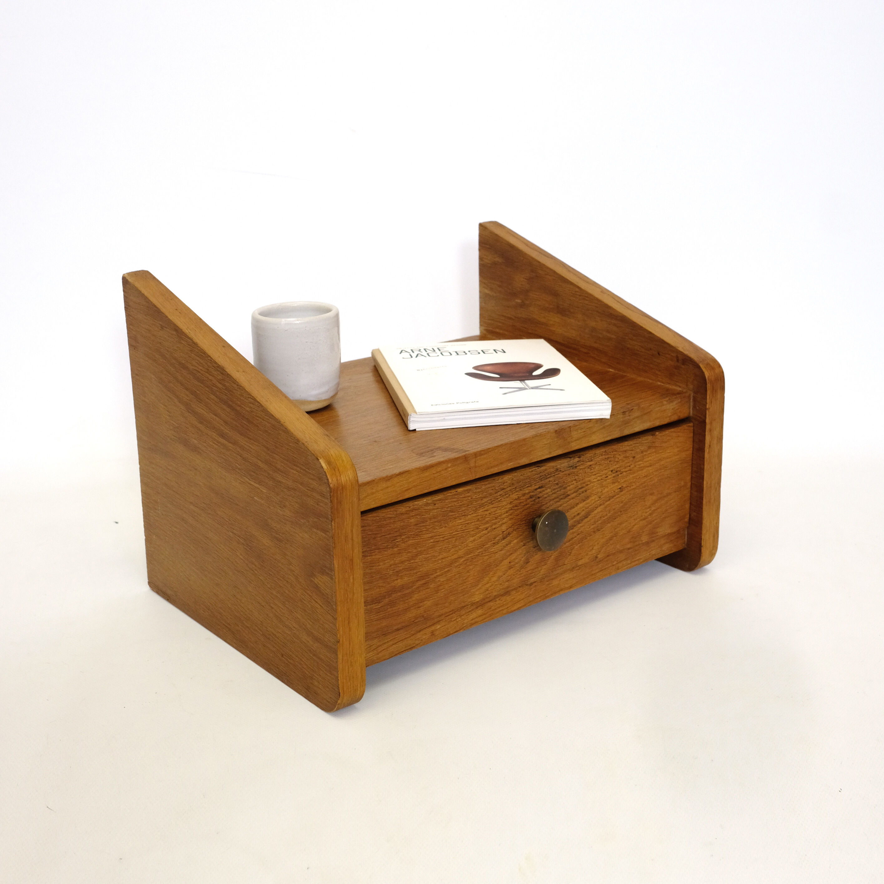 Small bedside to hang from a drawer of the 50s.