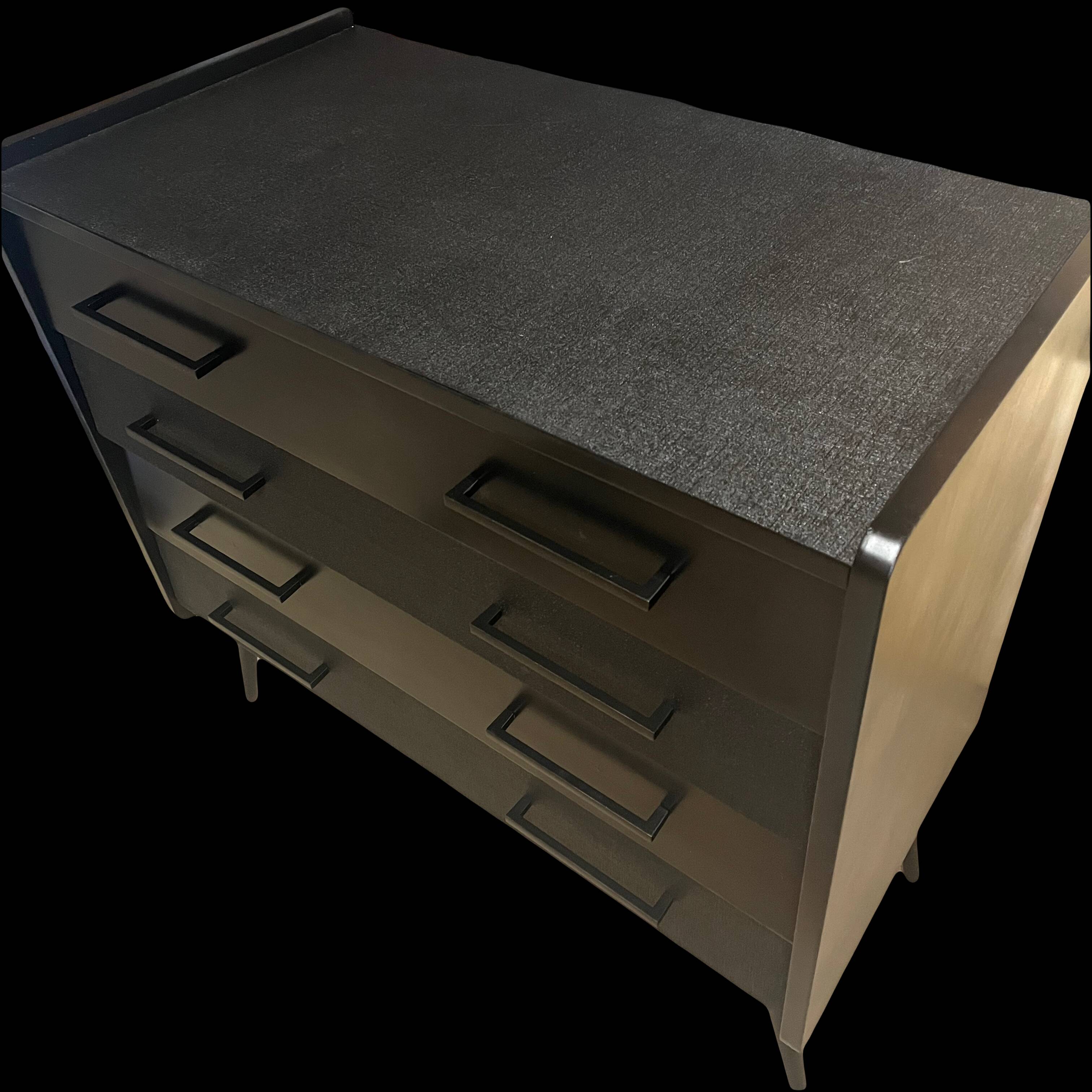 “All black” chest of drawers