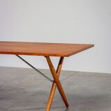 Dining table AT-303 Designed by Hans Wegner in 1955 Andreas Tuck