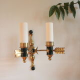 Interesting wall lamp with arrow decoration, modernist, 1950 solid brass
