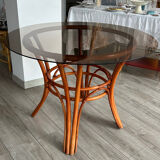 Table à manger verre fumé et rotin
