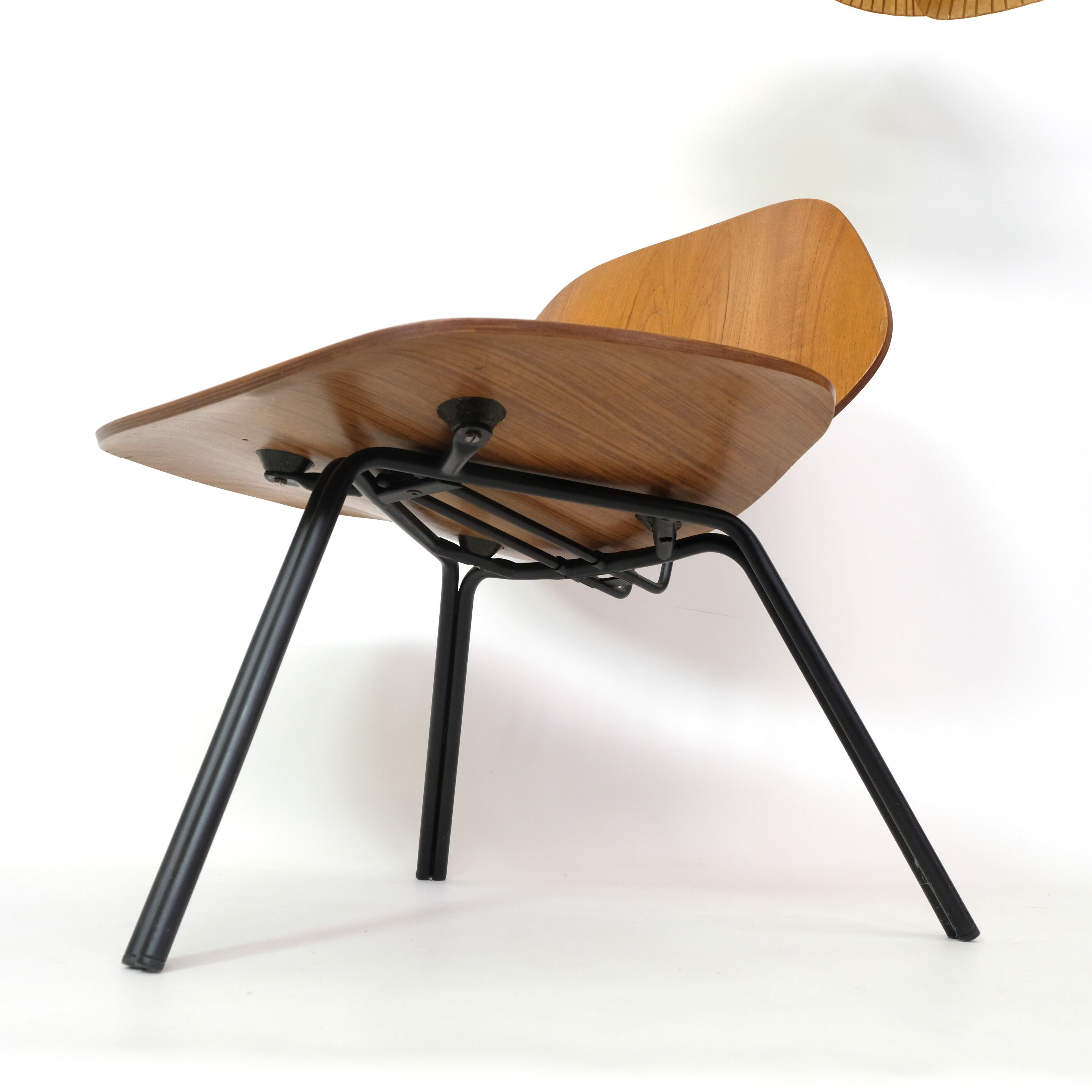 Osvaldo Borsani, P31 armchair, Tecno, 1963