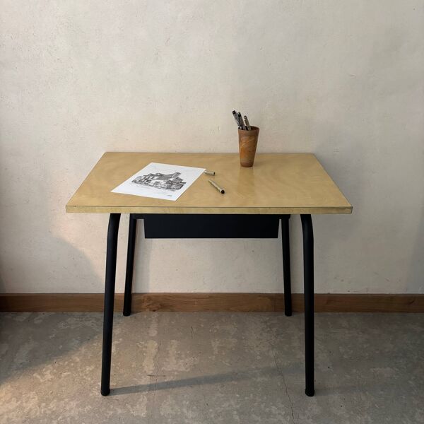 bureau vintage dessus formica