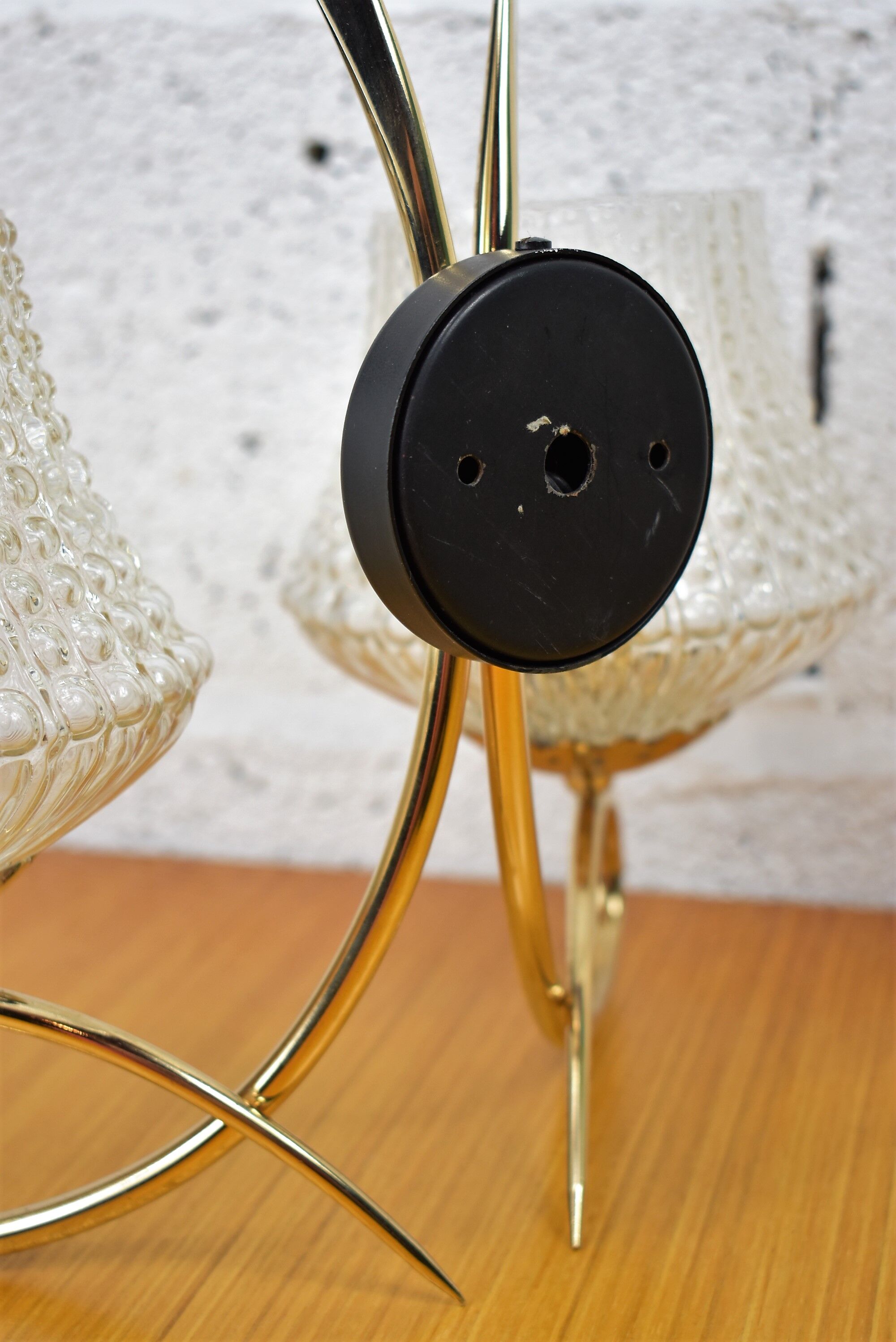 Vintage wall lamp 2 glass lamps.