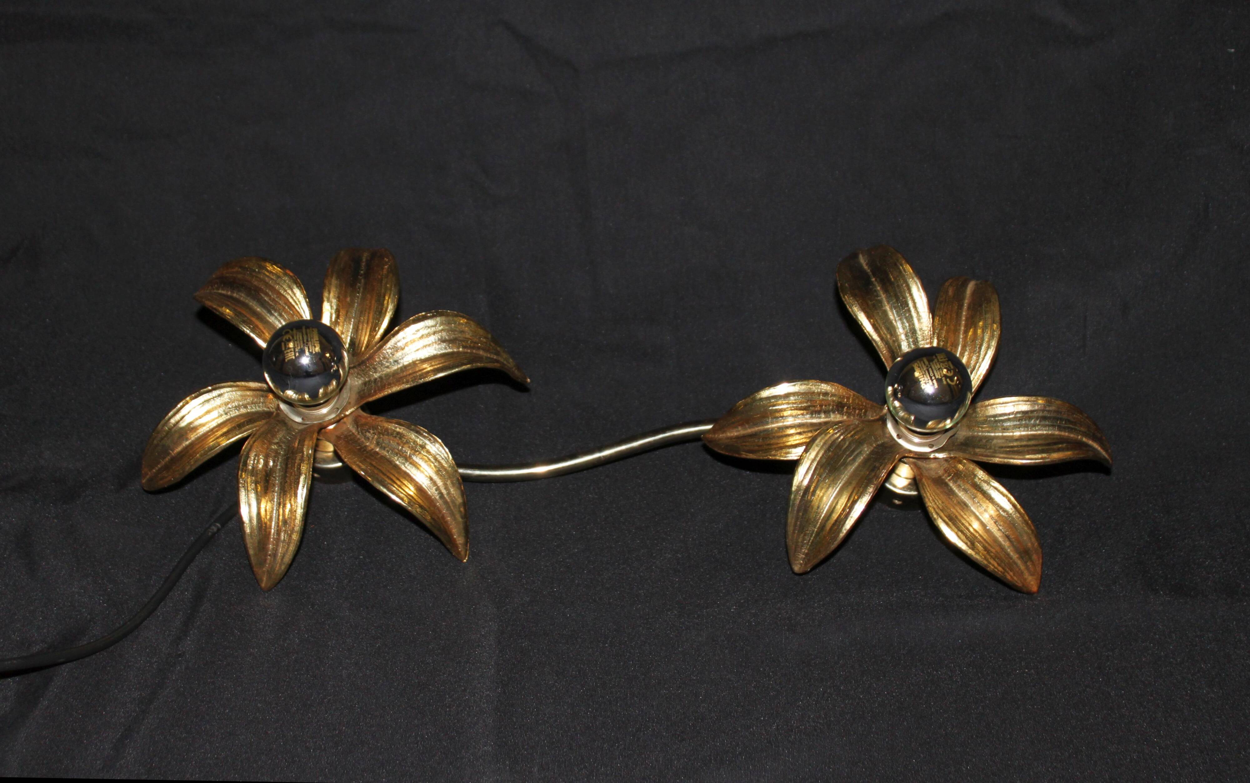 Two-flower wall light by Willy Daro, 1970