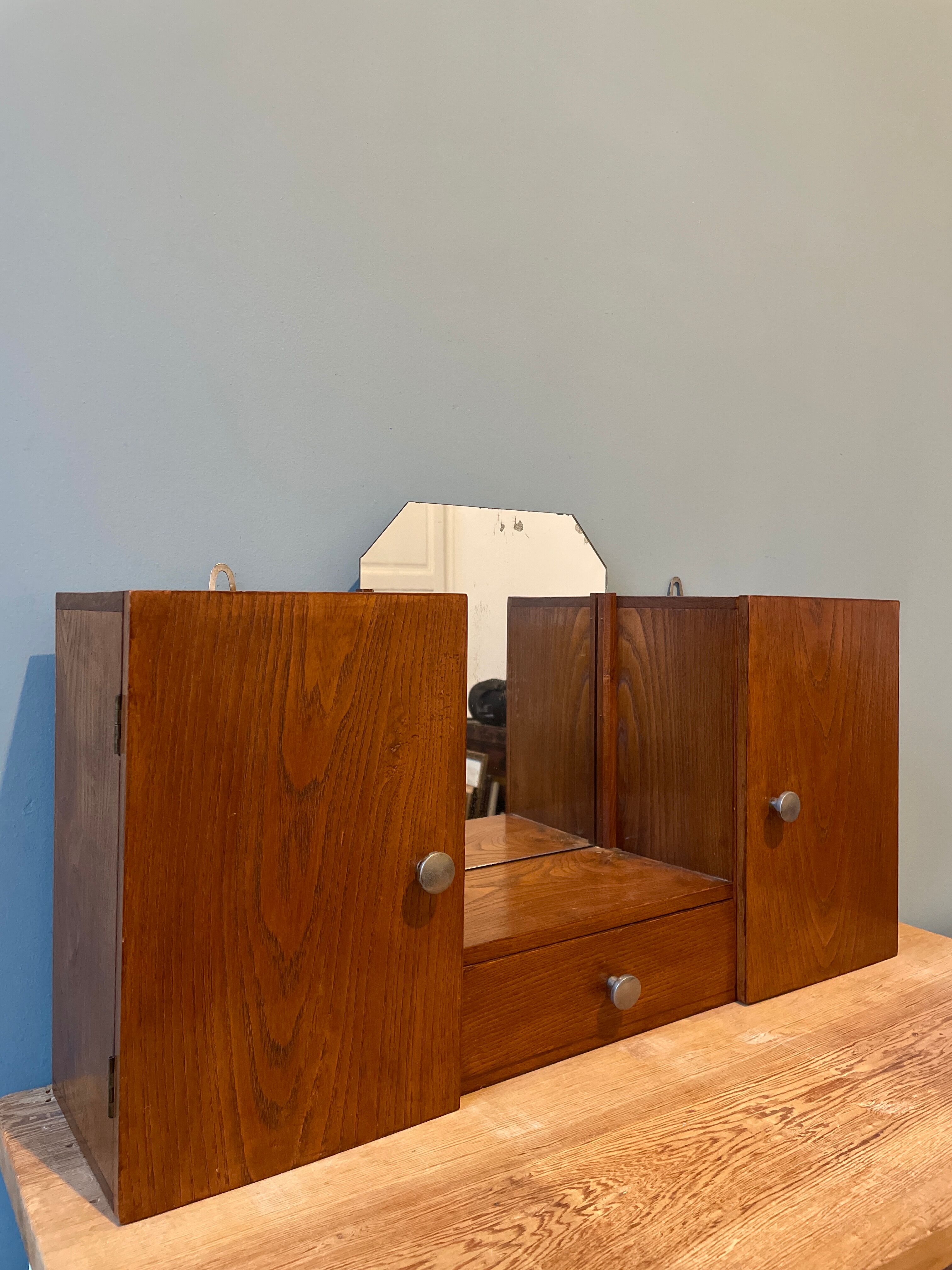 Antique wall-mounted toilet cabinet