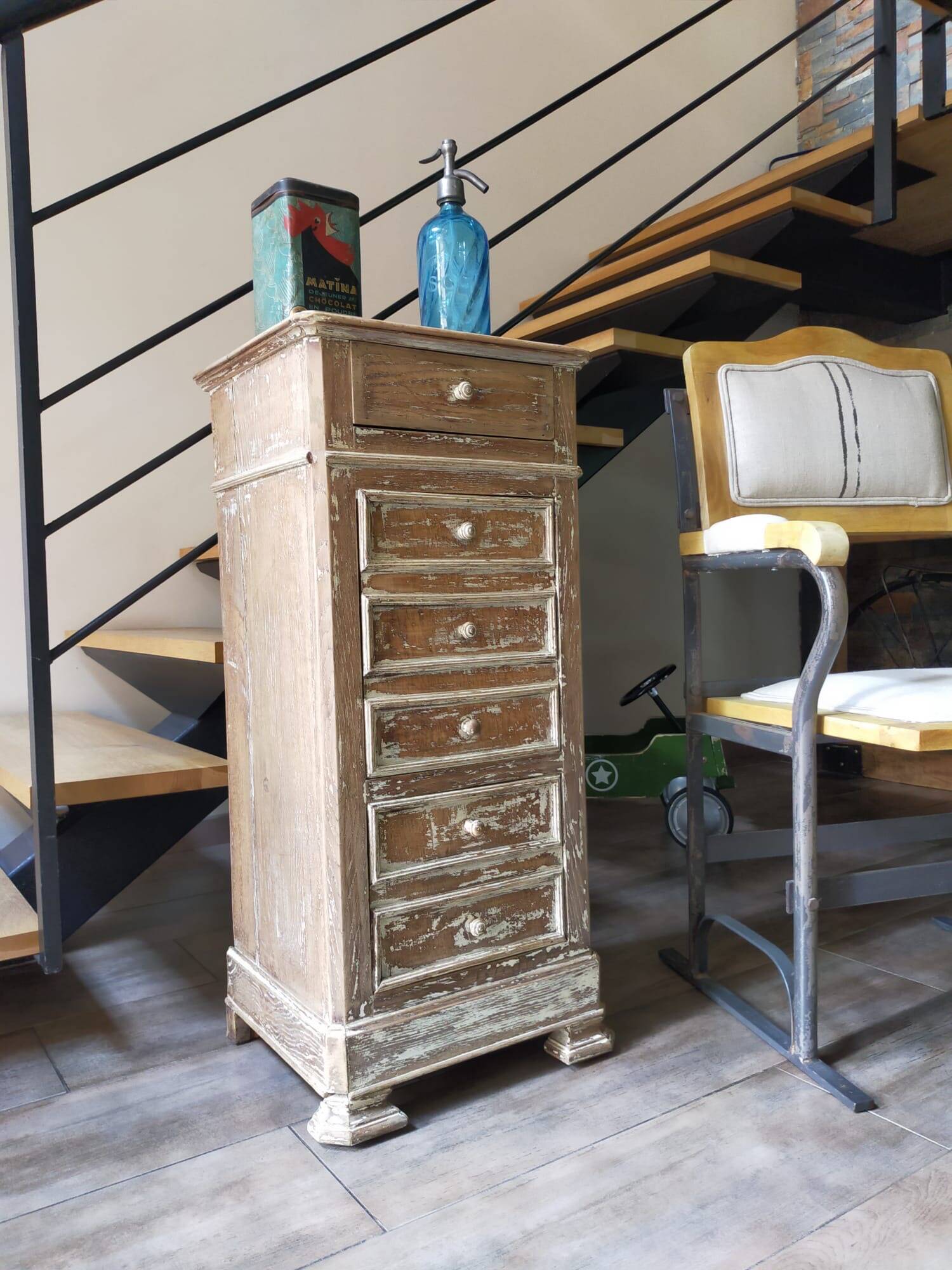 Solid wood storage unit