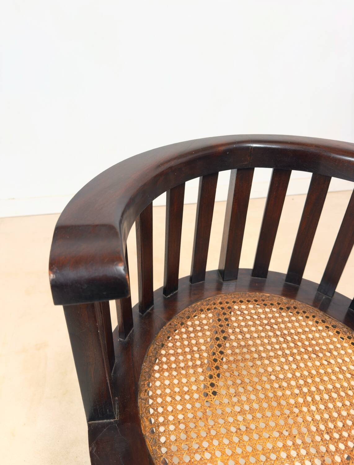 Set of 2 colonial armchairs in wood and cane.