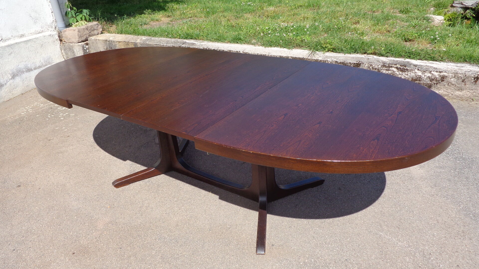 Baumann table, round or oval