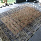 Hand-knotted silk rug 192x 300cm