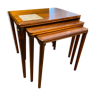 Tables gigognes en bois de rose danois, carreau de Delft