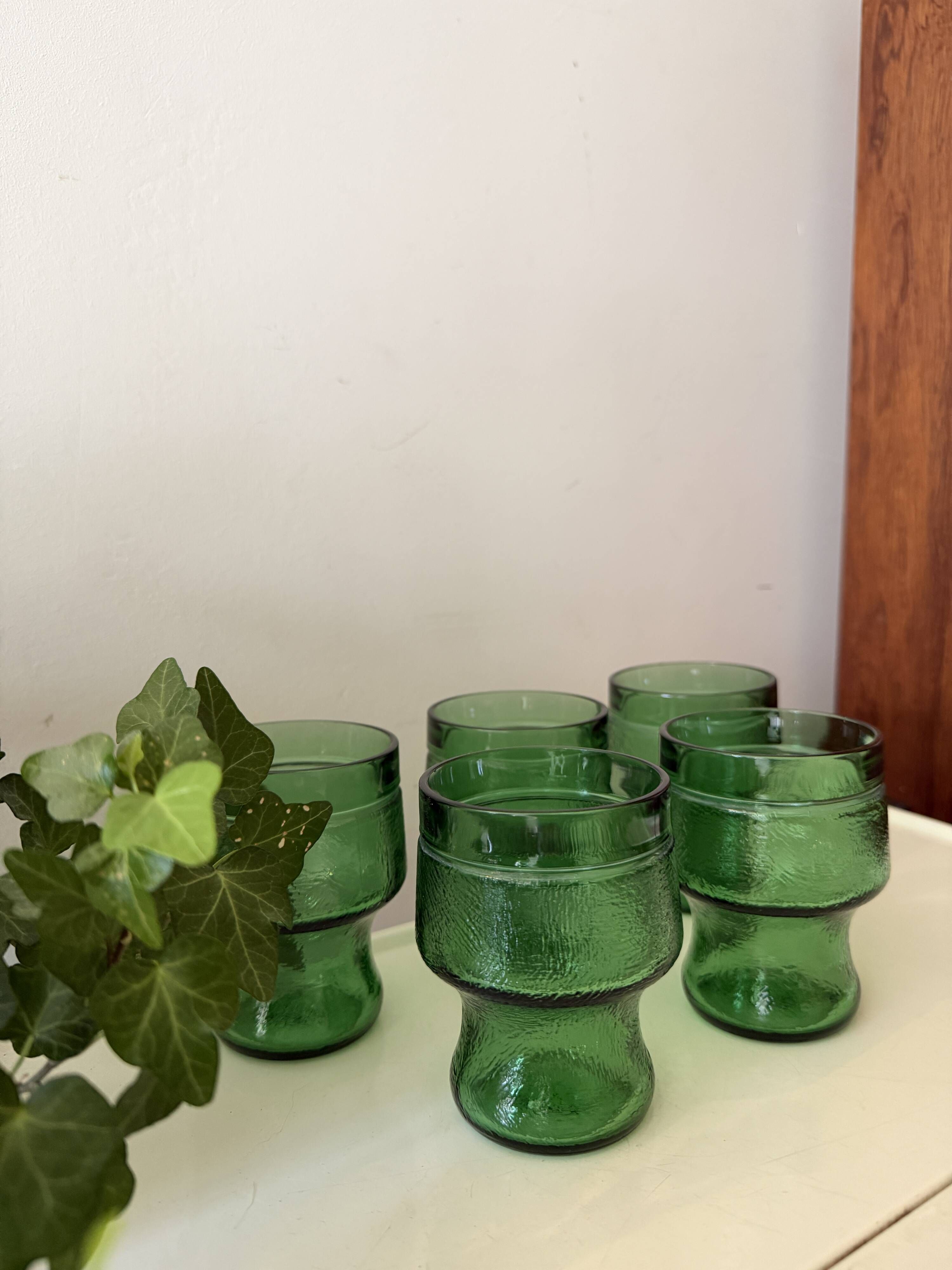 5 verres glaçures vert émeraude