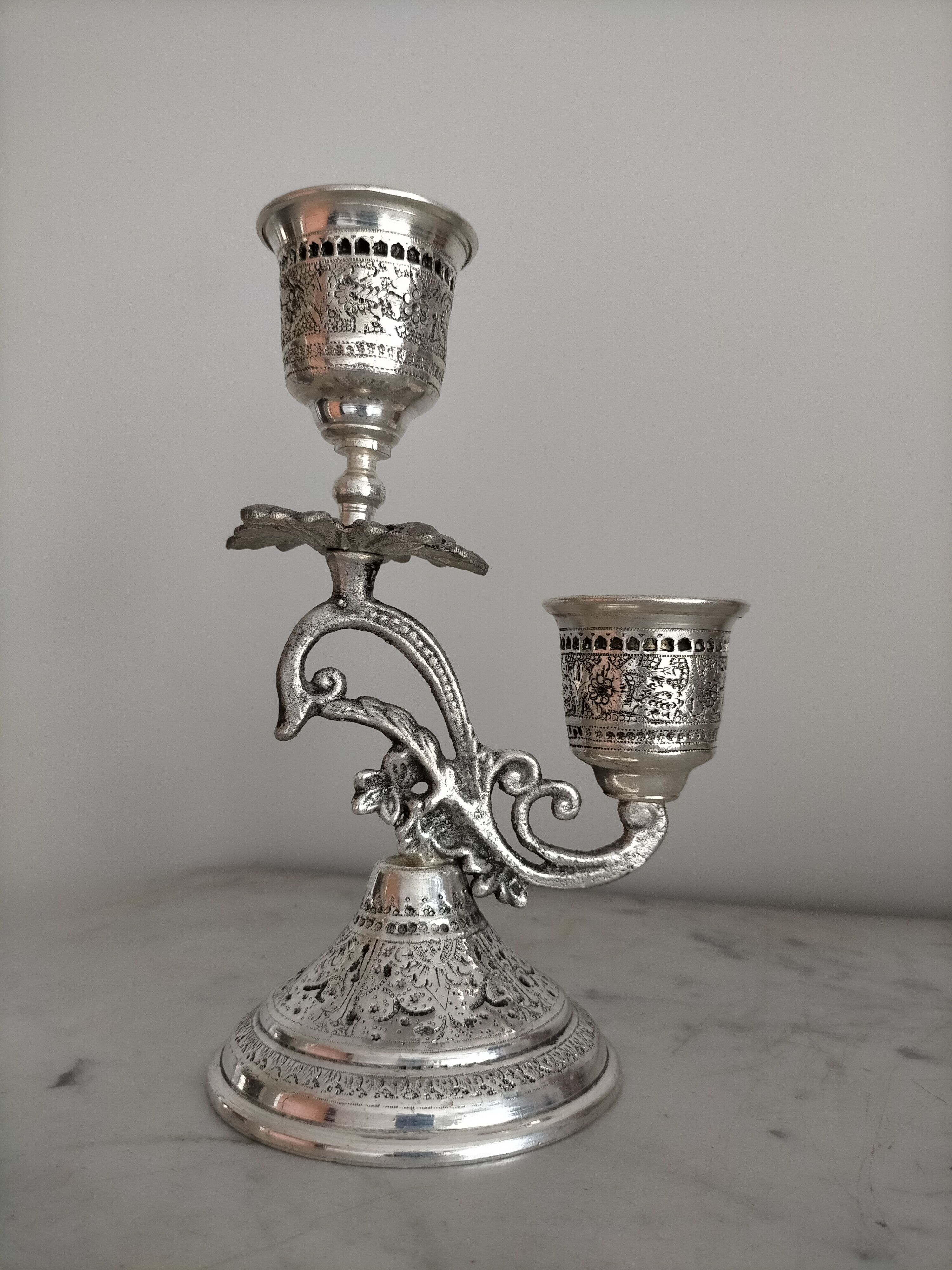 Two-arm metal candlestick