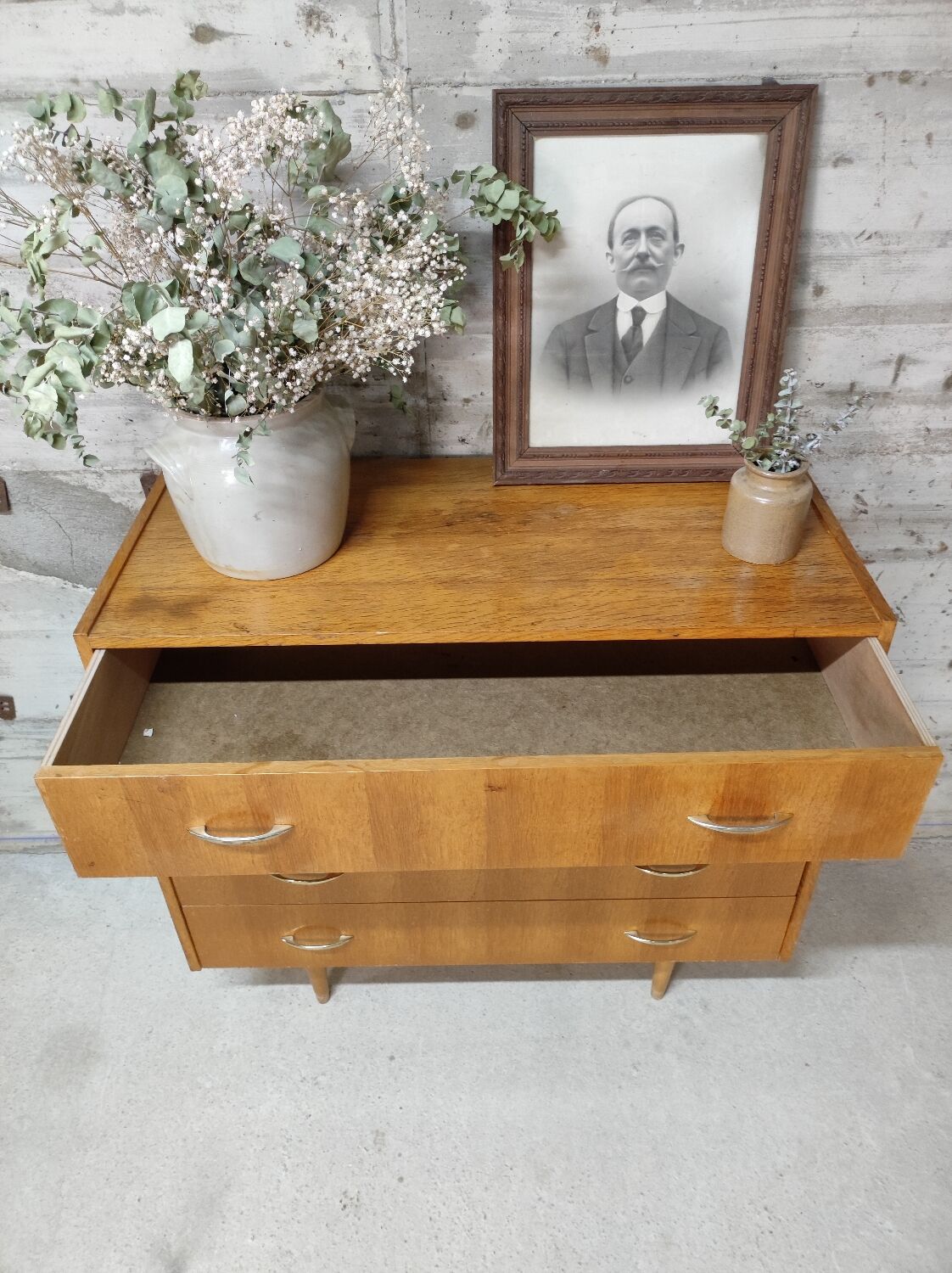 Vintage chest of drawers