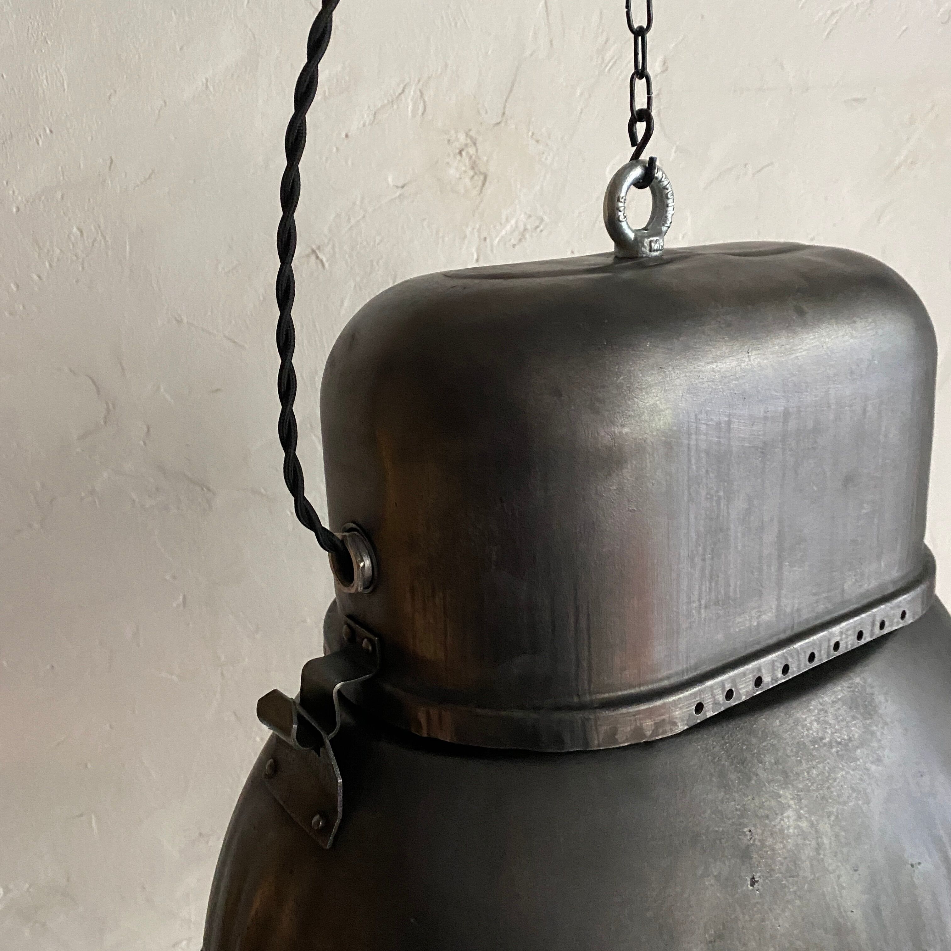 Suspension industrielle polonaise xxl