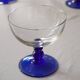 Lot de 4 coupes (à glace) en verre, pied bleu, Codec