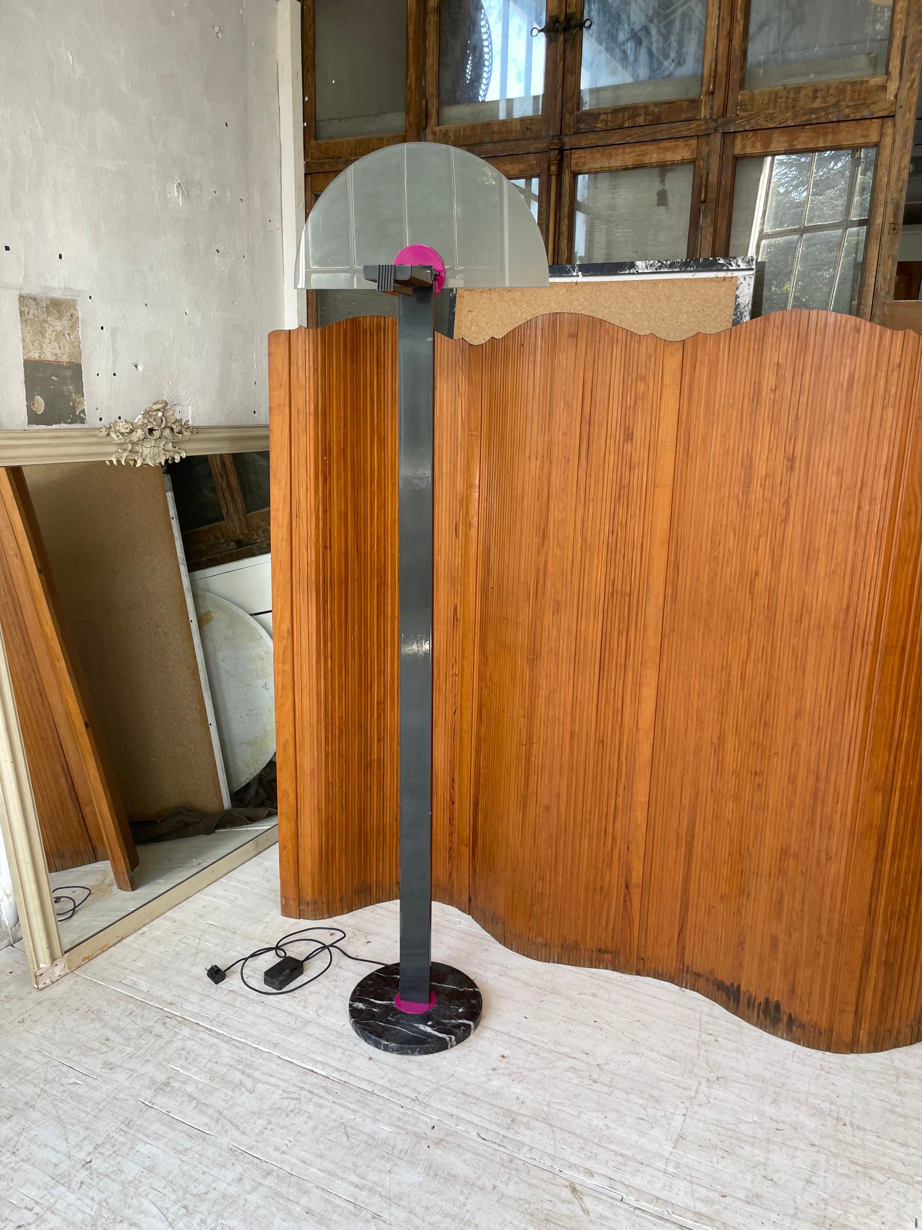 Memphis 80s pink and marble floor lamp