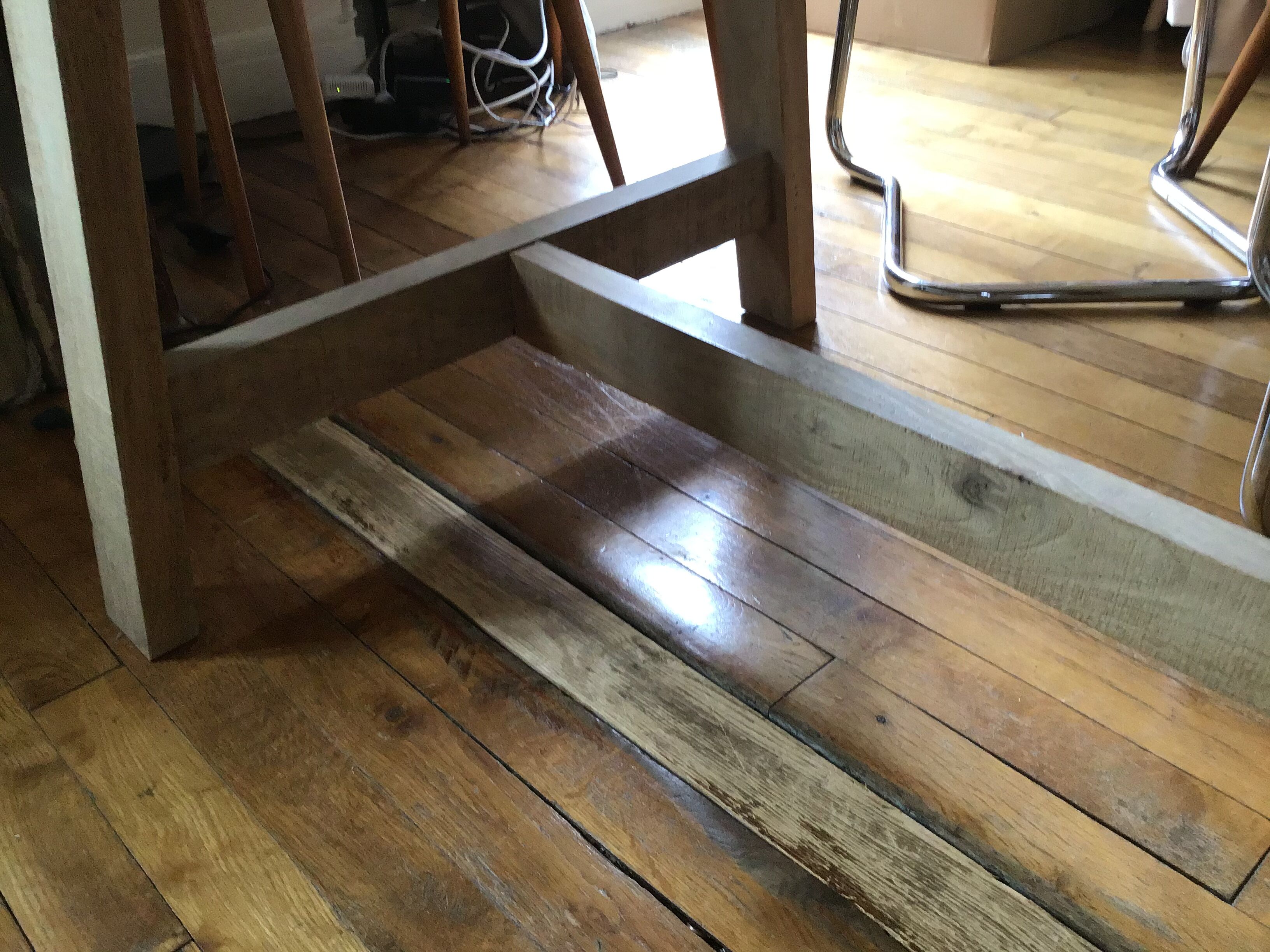 Table à manger en bois clair