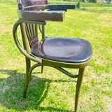 16 Chaises Bistro avec des pieds metal