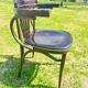 16 Chaises Bistro avec des pieds metal