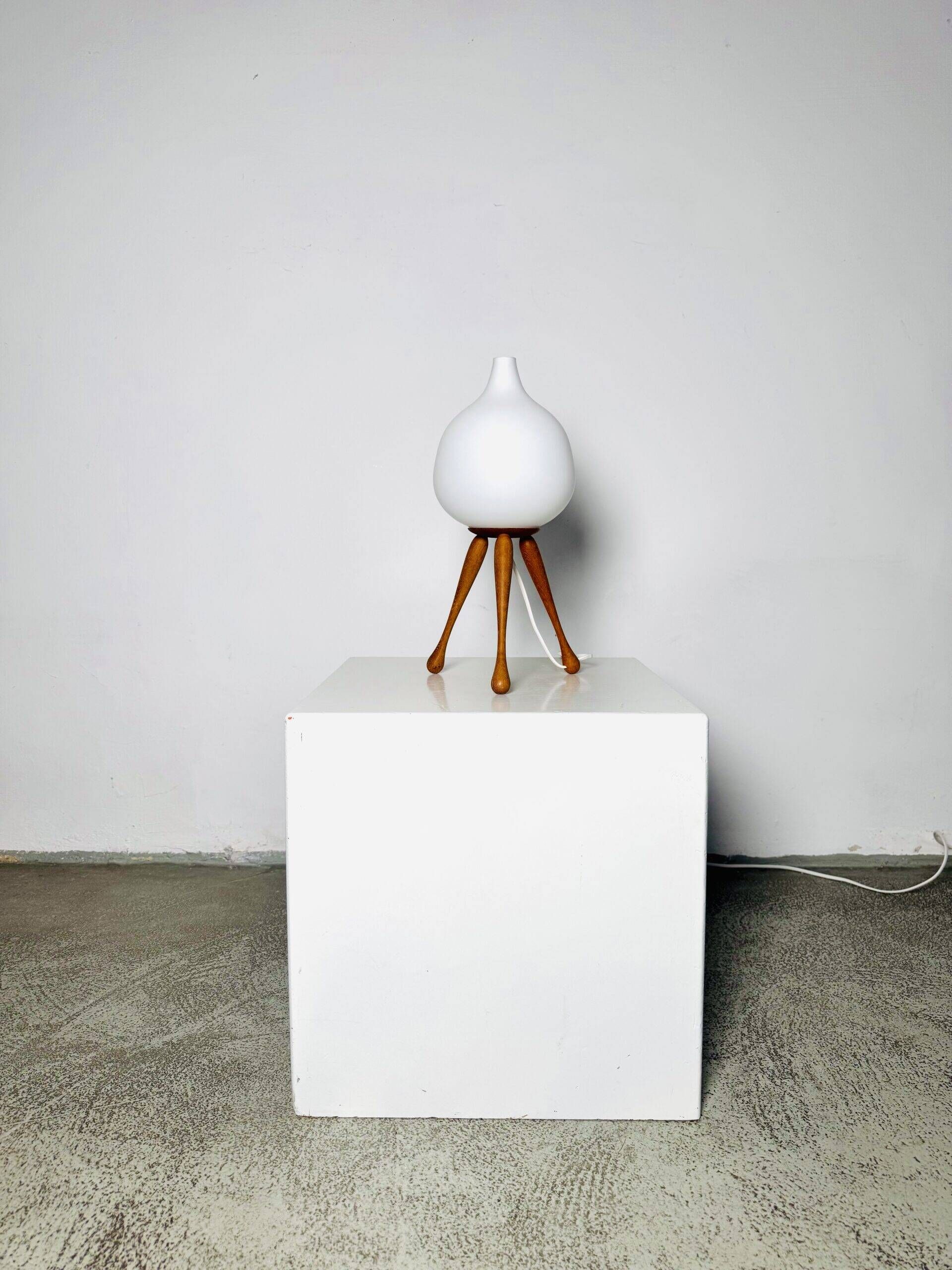 Model 105 Wooden Tripod Table Lamp By Uno & Östen Kristiansson For Luxus, Sweden 1950S
