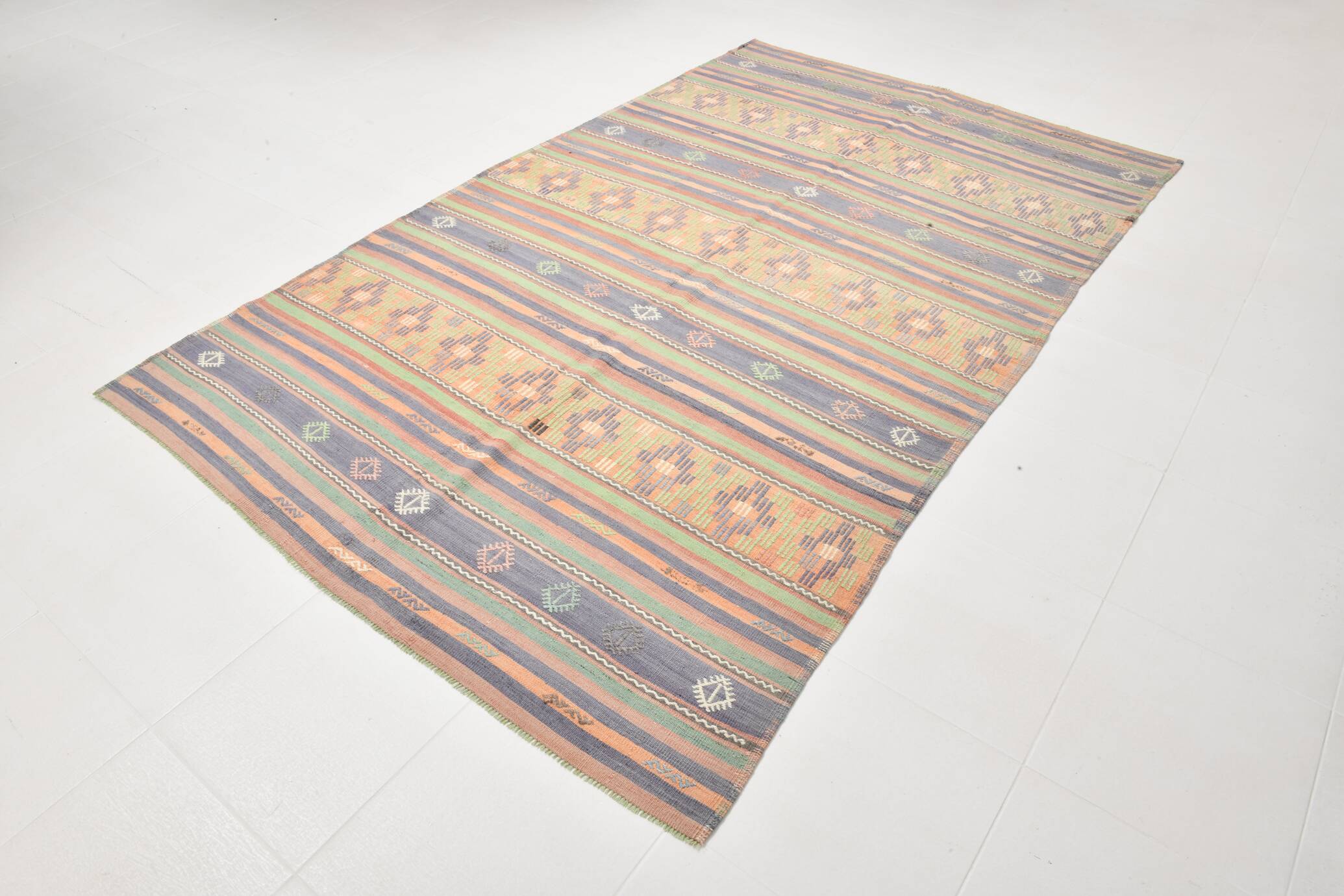 6x9 Modern Vintage Kilim Rug, 180x282Cm