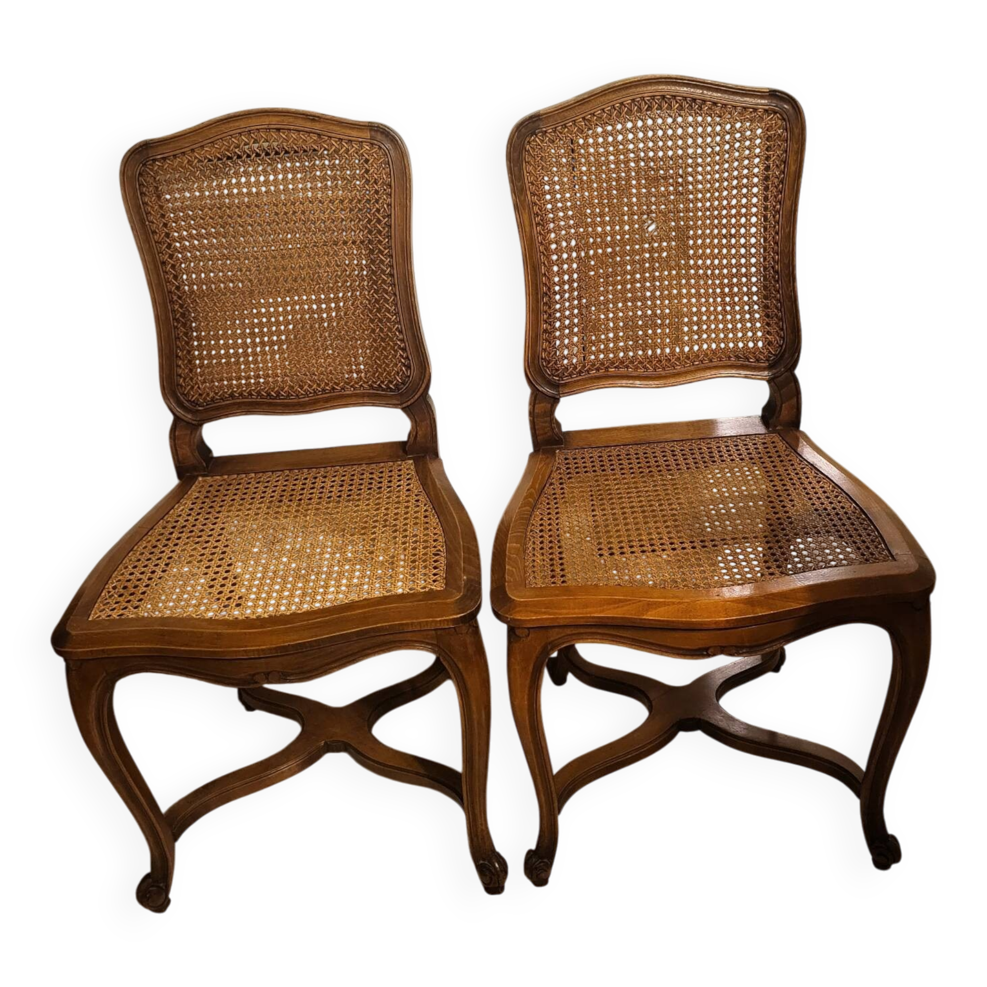 Set of chairs