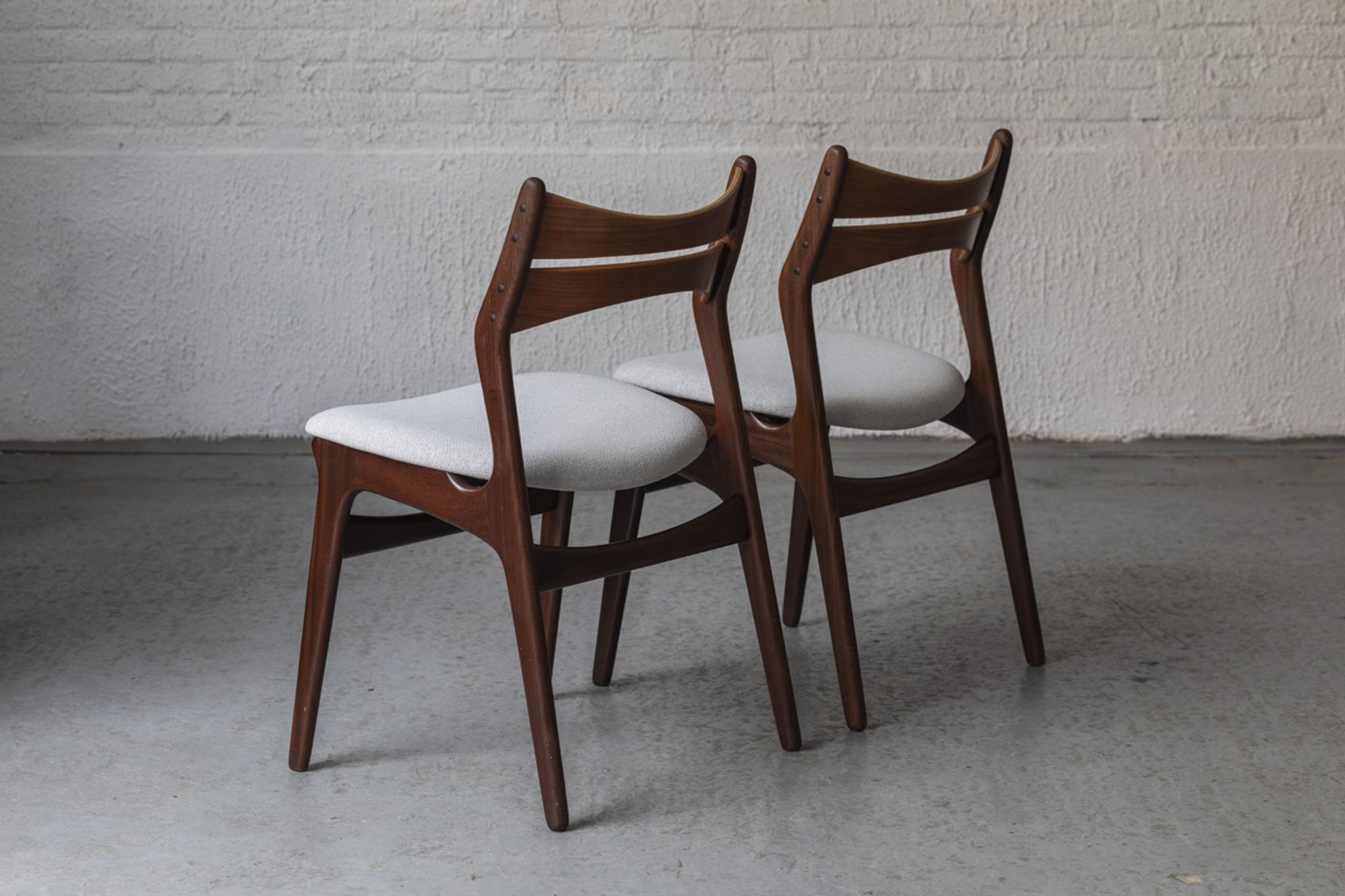 Set of 4 dining chairs ‘model 310’ by Erik Buch for Chr. Christensens Møbelfabrik, Danish design, 60