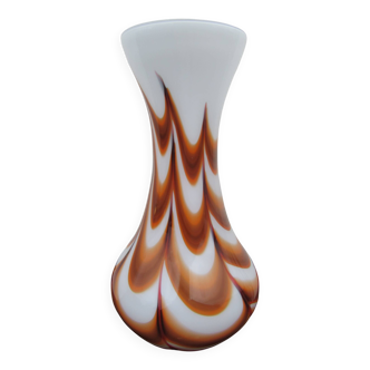 Vase vintage en opaline florentine orange et blanche