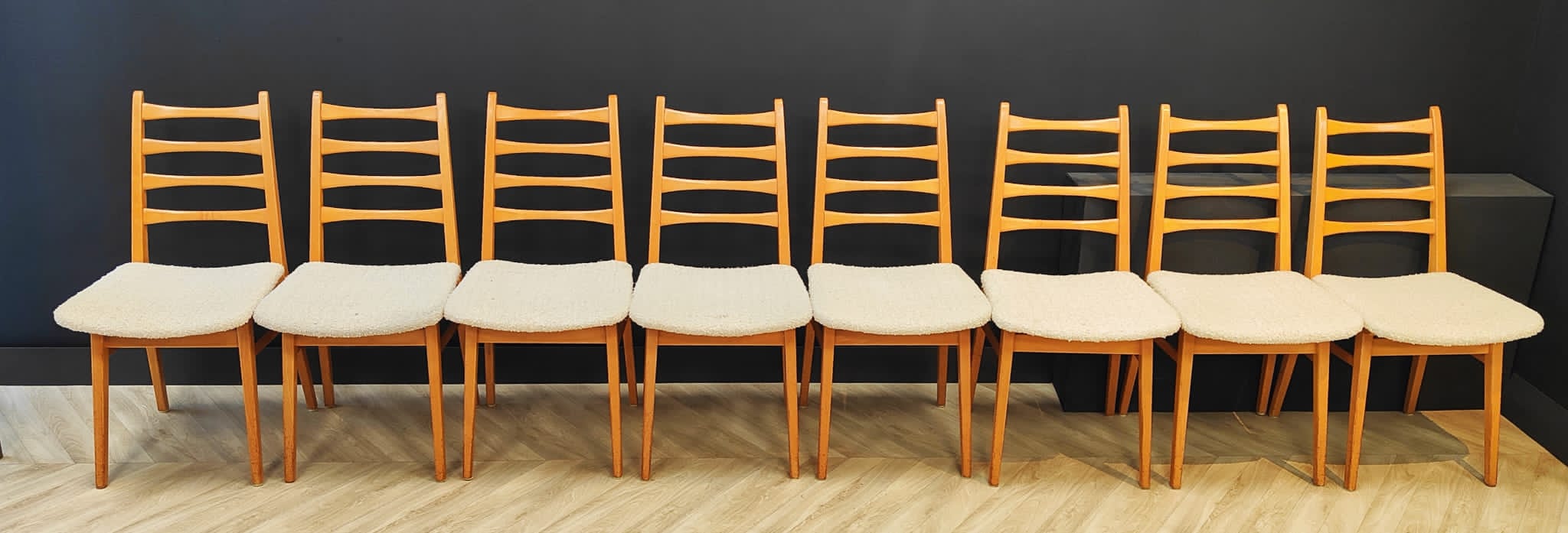 Set of 8 mid century dining table chairs vintage