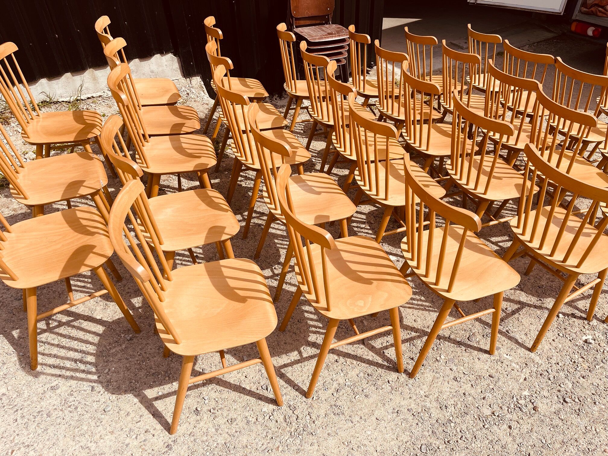 Set of 35 beech chairs with bars brand TON model Ivy