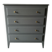 Antique chest of drawers