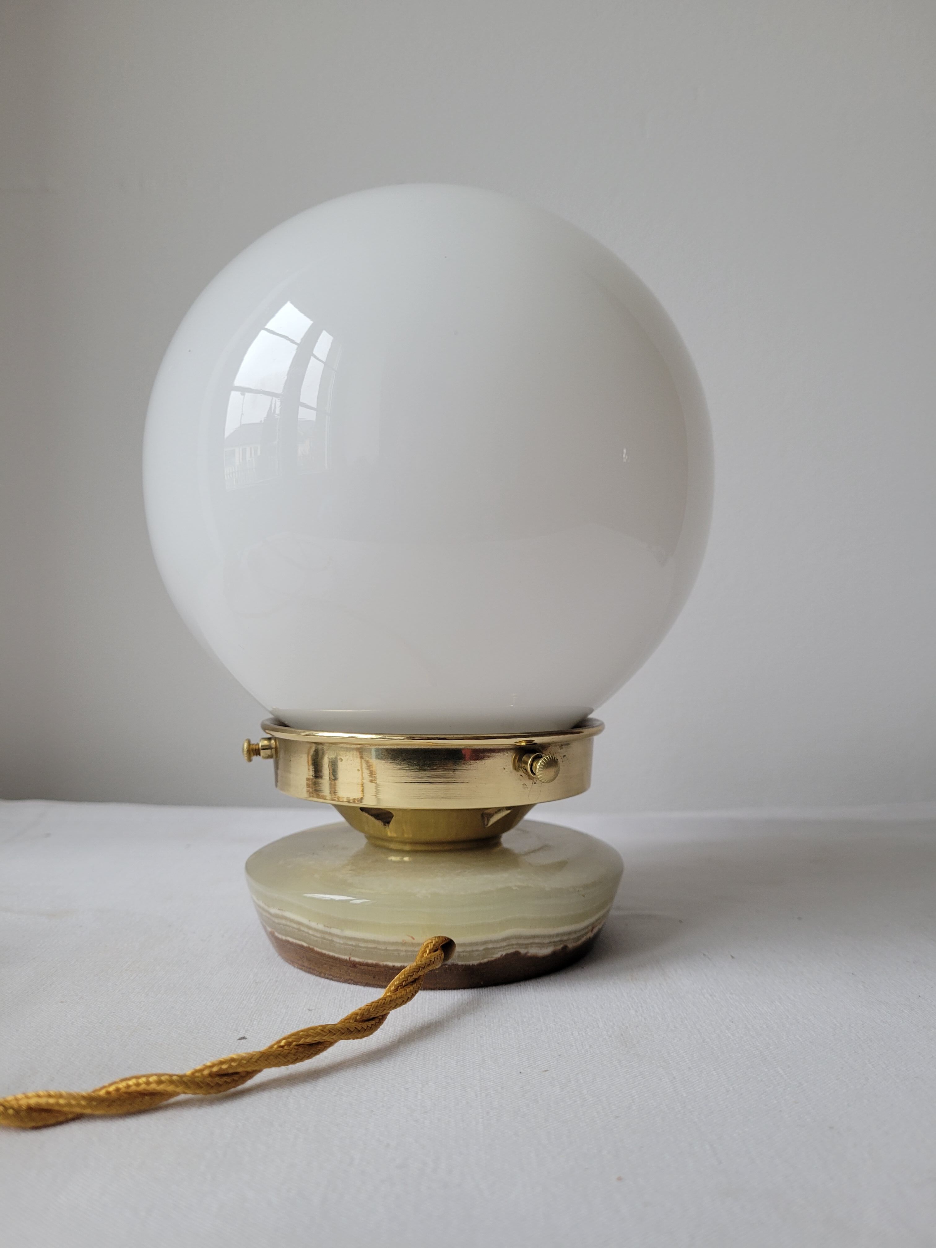 Onyx lamp and opaline wall lamps