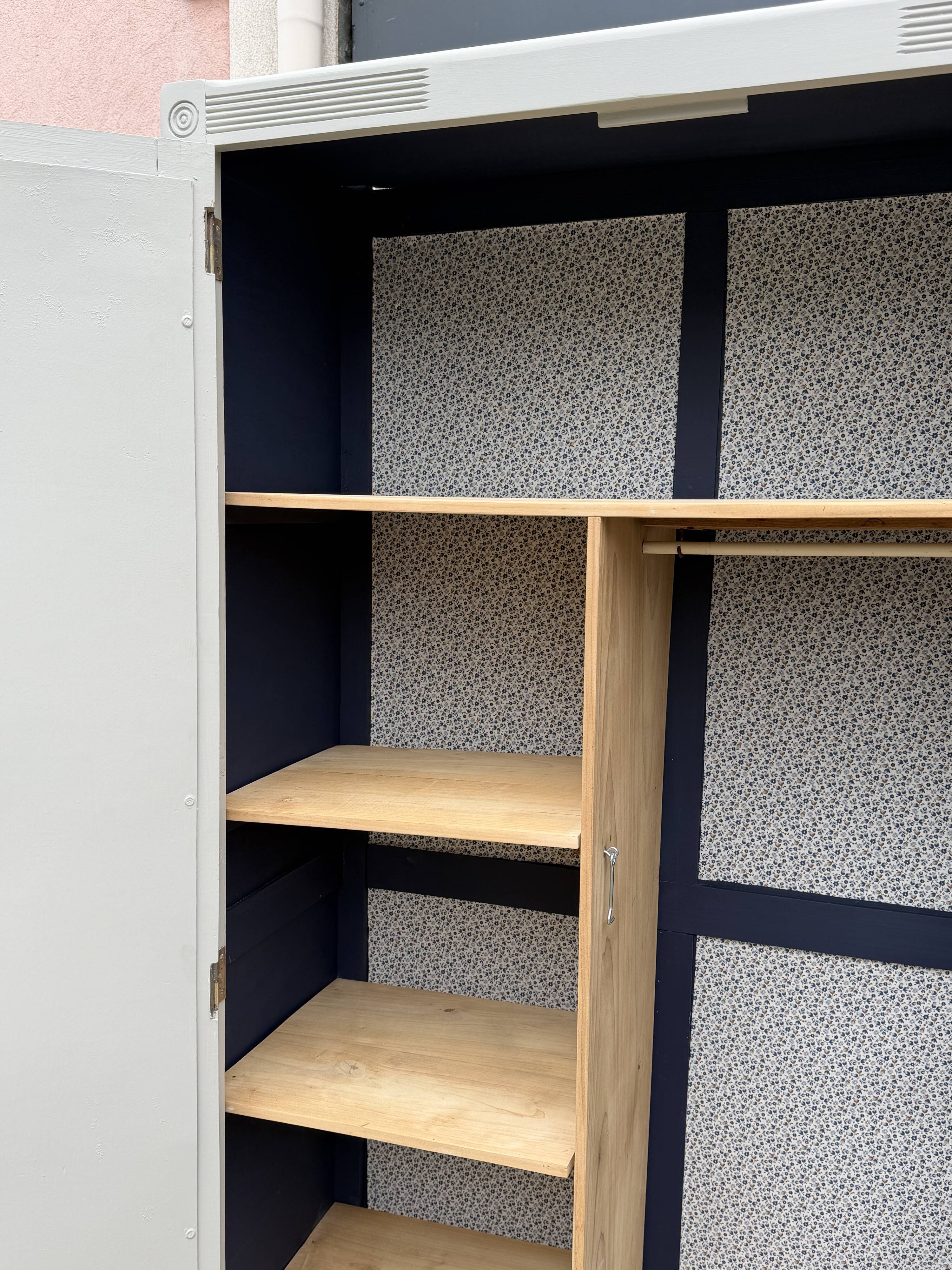 Armoire parisienne art déco rénovée miroir biseauté