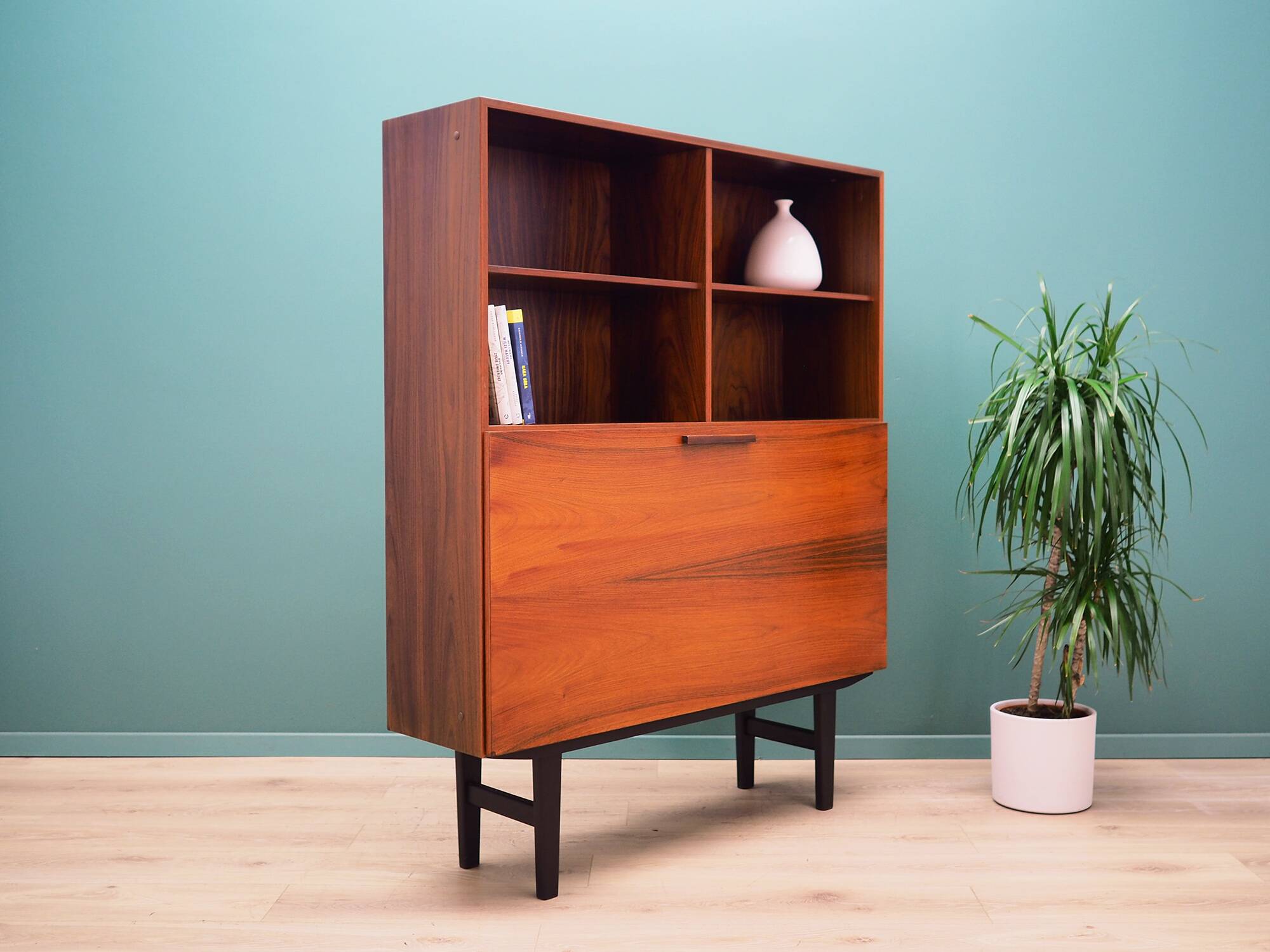 Rosewood bookcase, Danish design, 1970s, designer: Ib Kofod Larsen, manufacturer: Faarup