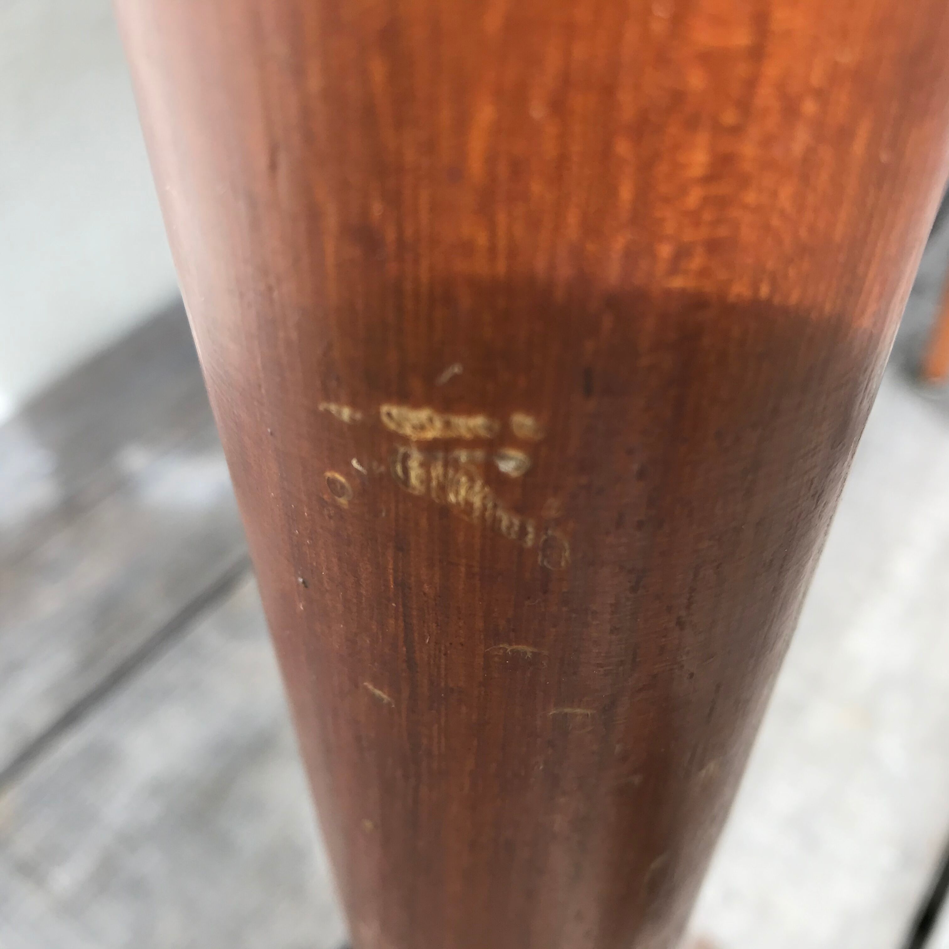 Vintage 1970 round table with extension cords