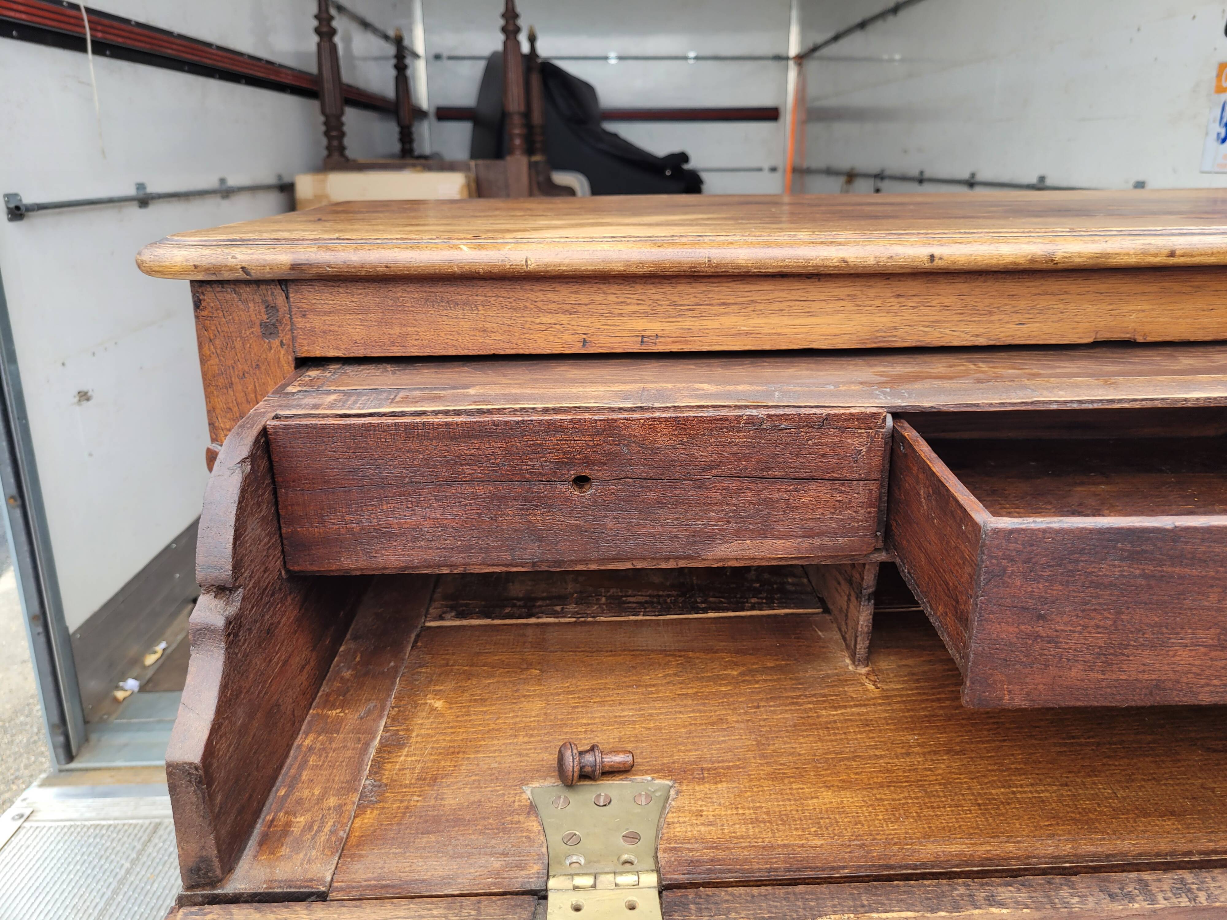 Commode pantalonnière noyer