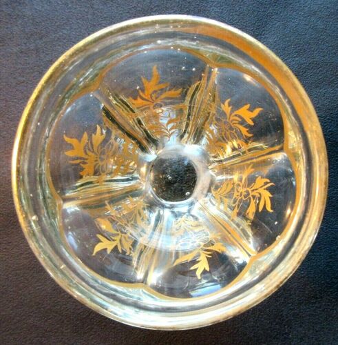 Verre Charles X cristal à 6 côtes plates décorées de fleurs à l'Or fin