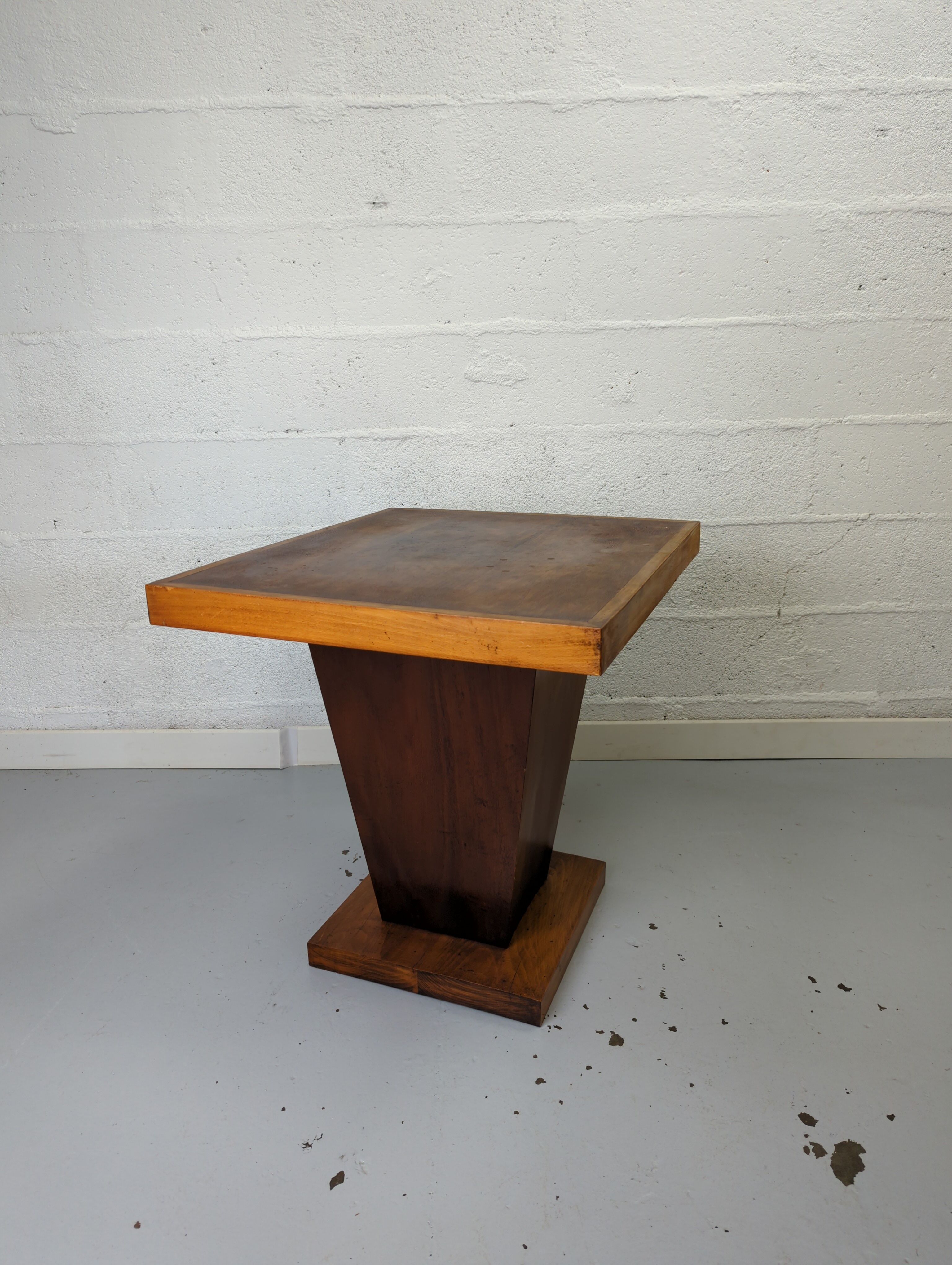 Square pedestal table art deco year 30