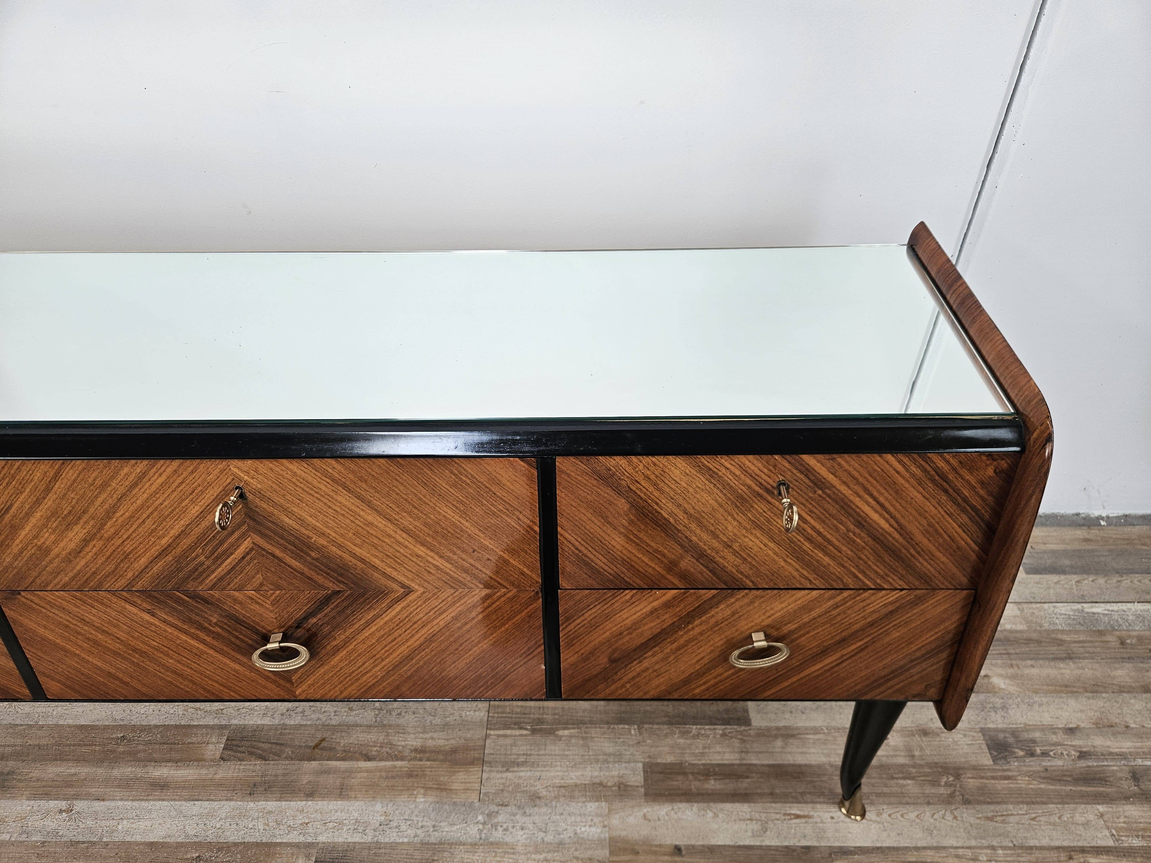 Commode en acajou avec miroir du milieu du siècle des années 1950