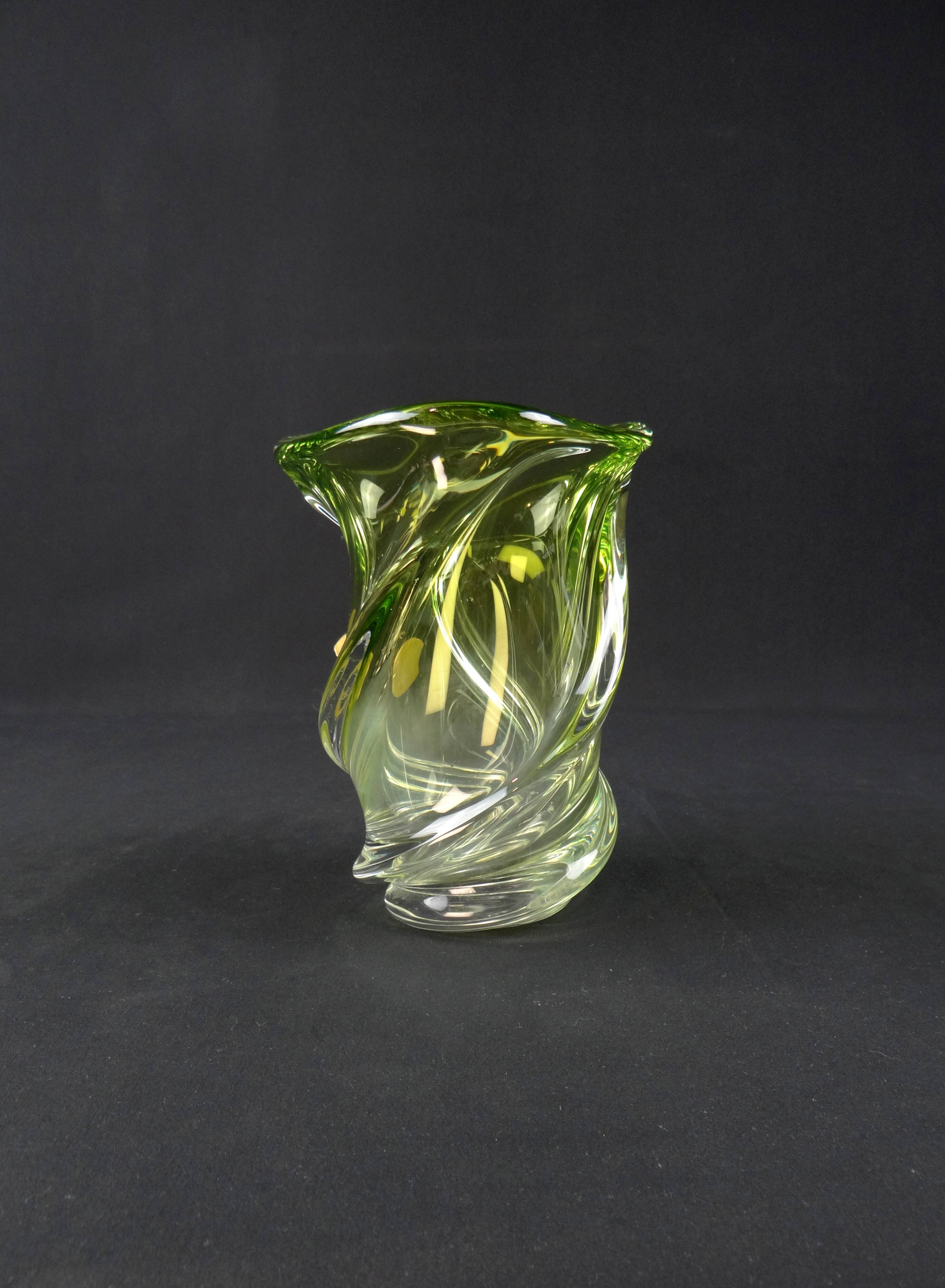Val Saint Lambert crystal vase with a two-tone twisted shape, "Wave" model