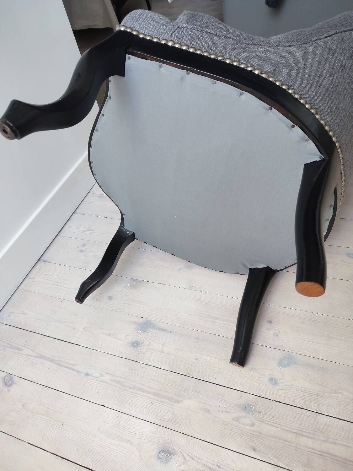 Children's toad chair