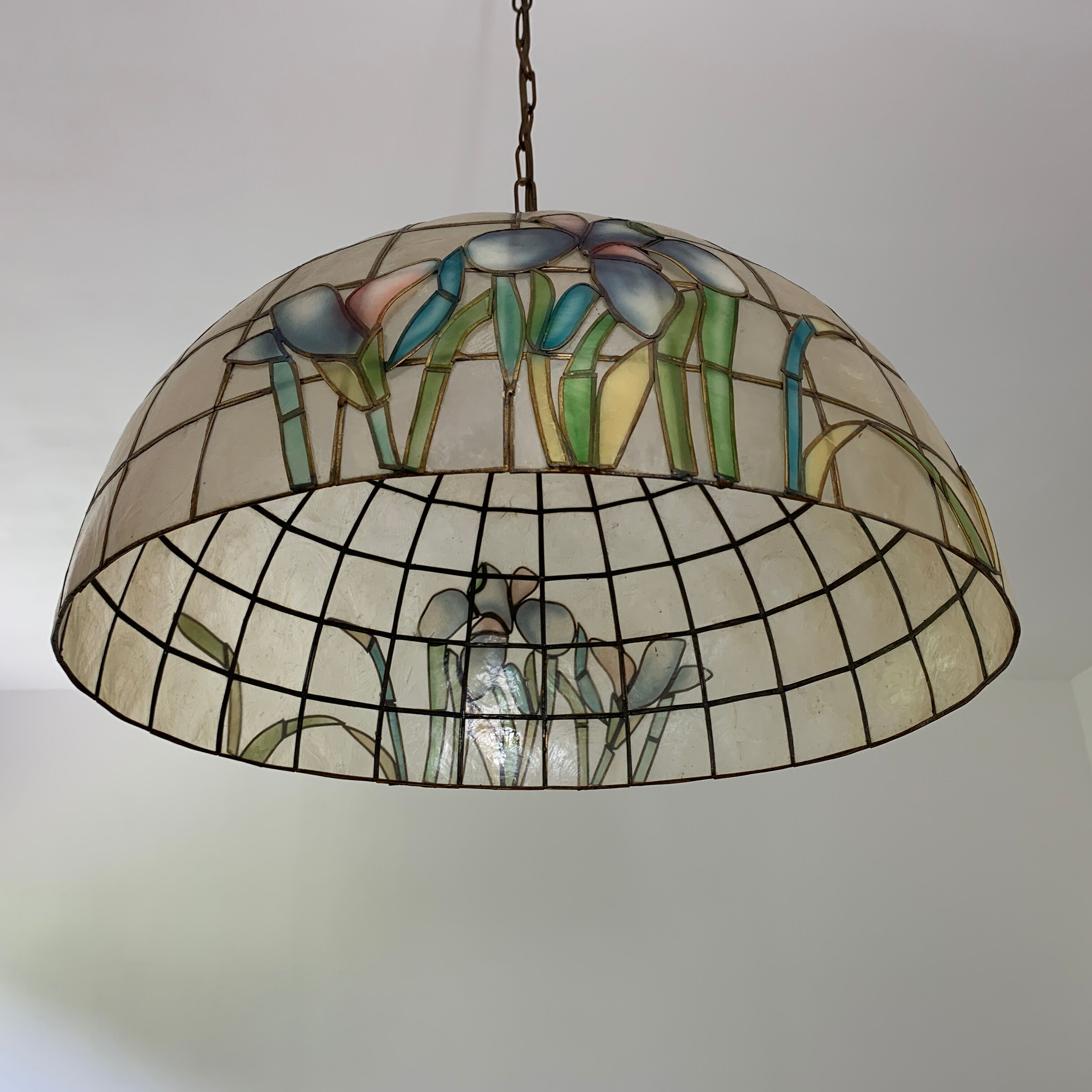 Capiz mother-of-pearl hanging  floral pattern
