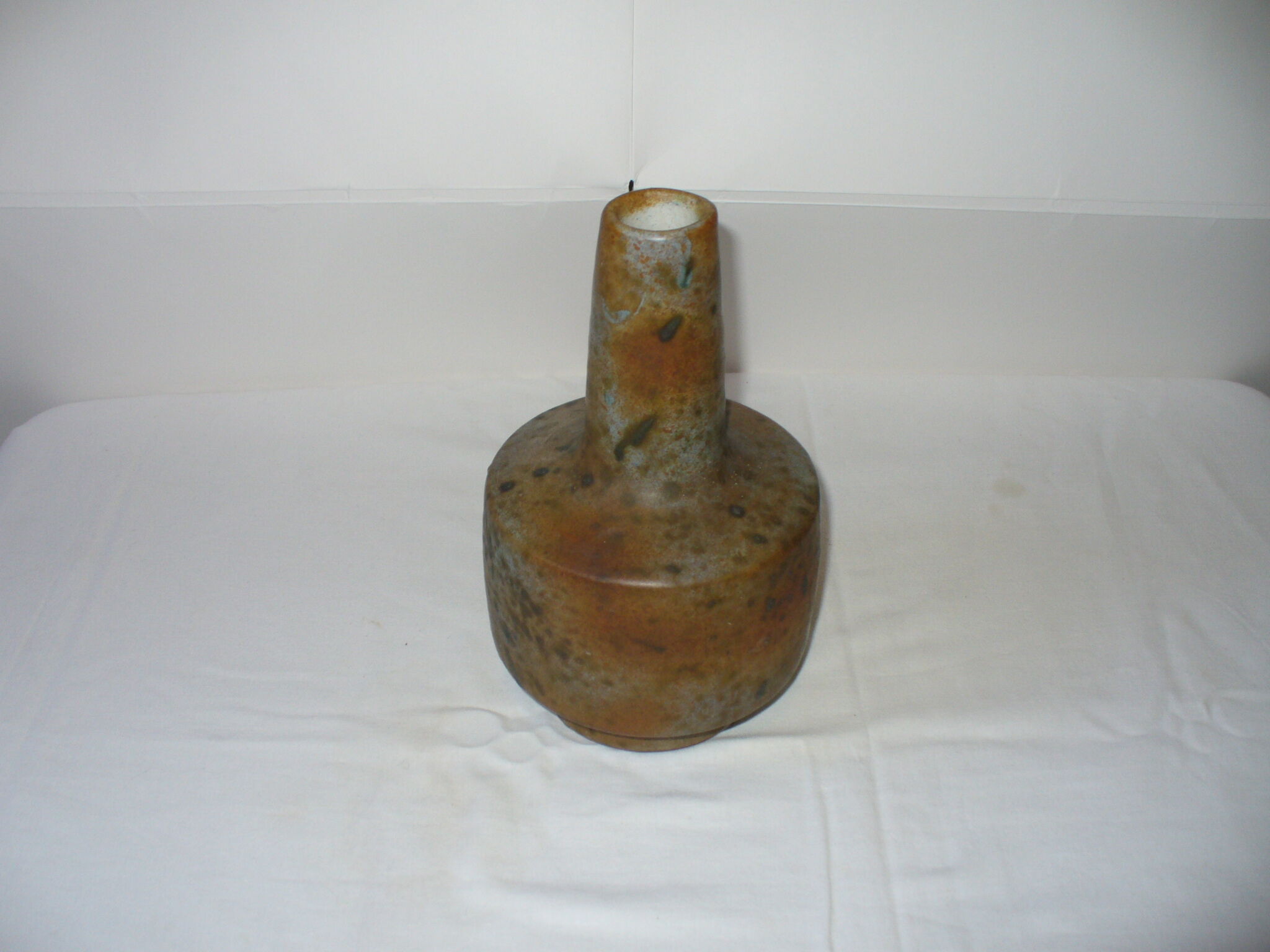 Agnès Escala sandstone vase from the 60s