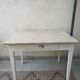 Petite table en sapin