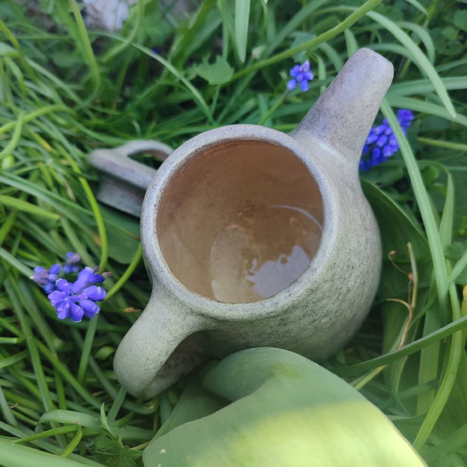 Max Idlas coffee maker, smooth green stoneware