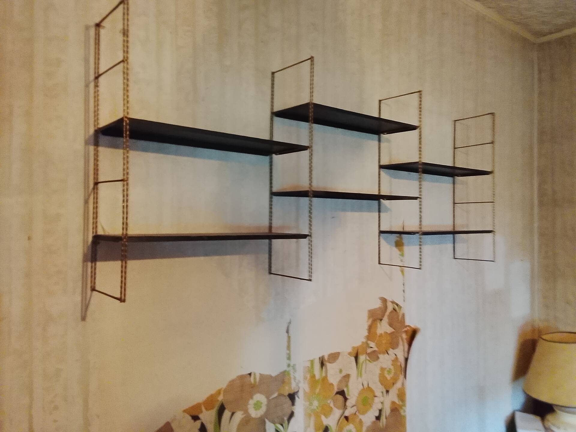 Wall shelf