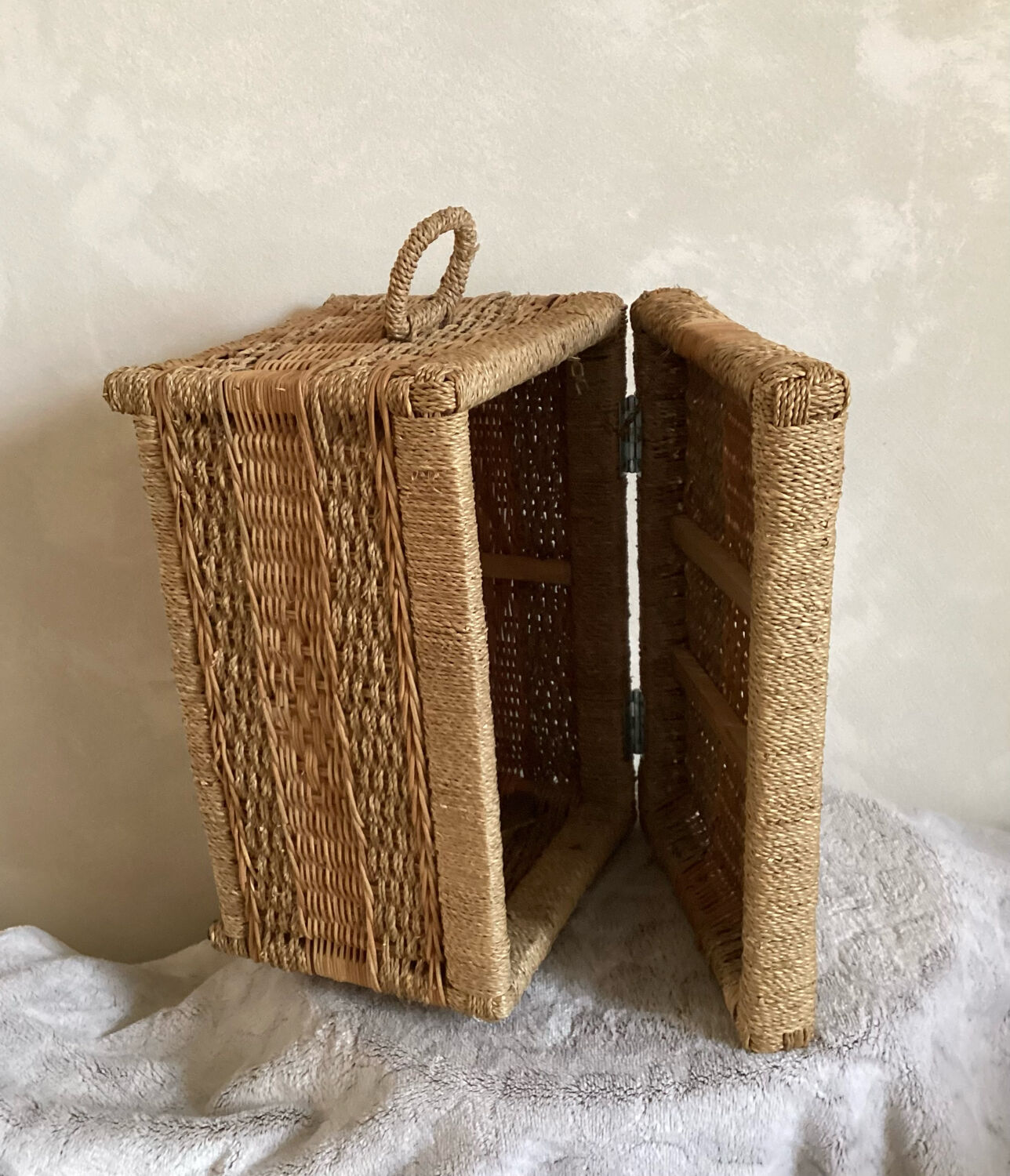 Coffre rotin et corde rafia structure bois - vintage
