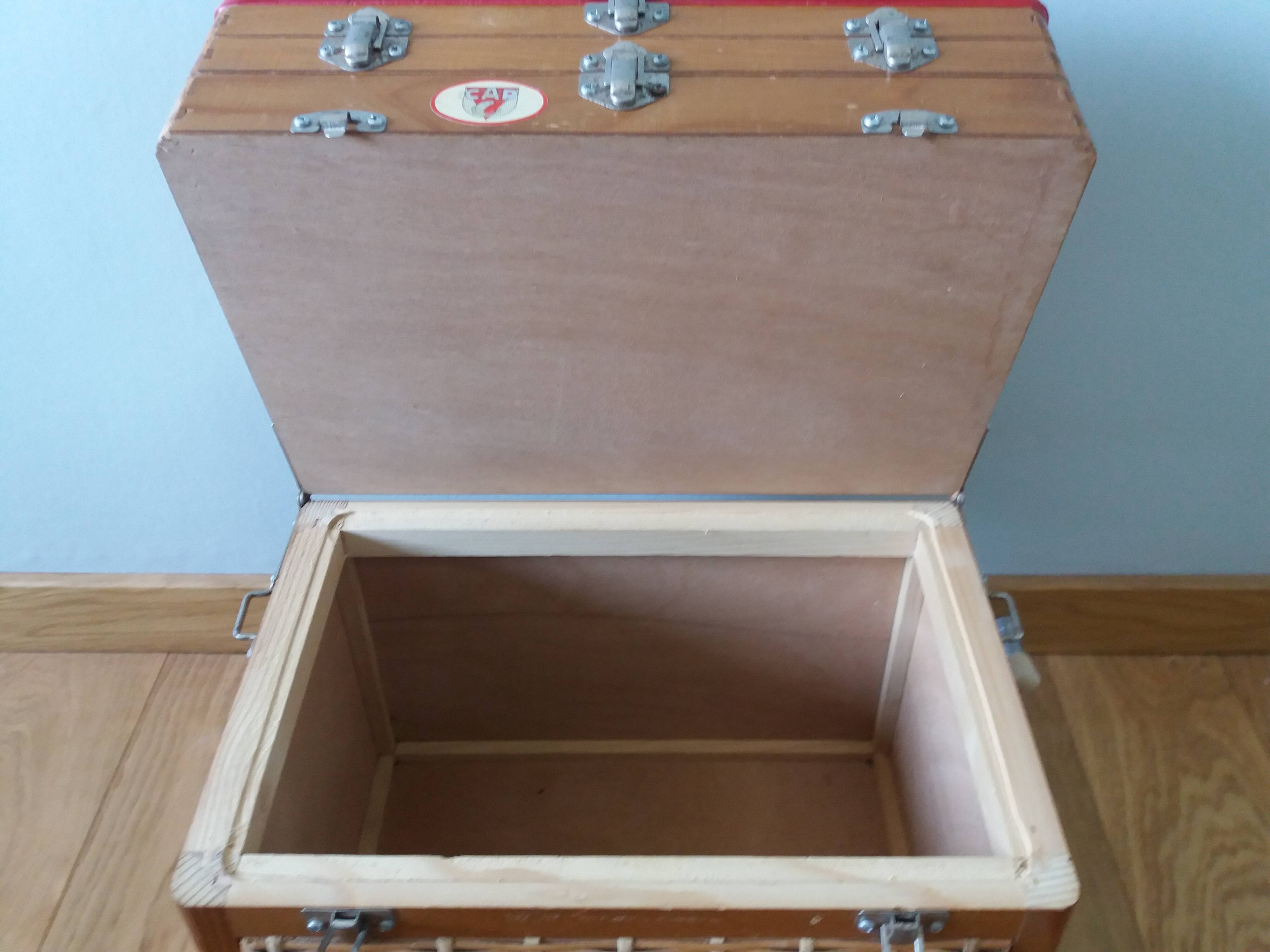 Fishing storage box fishing stool