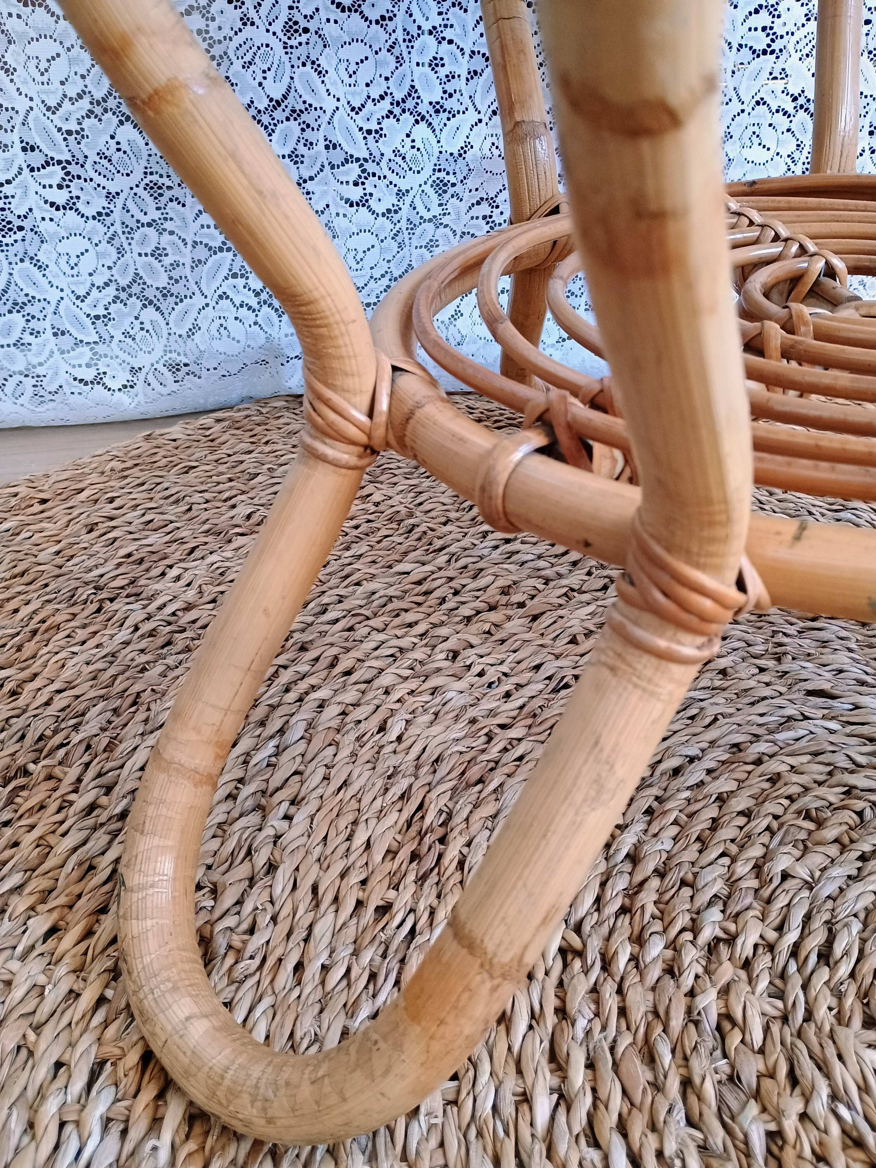 Round vintage rattan coffee table